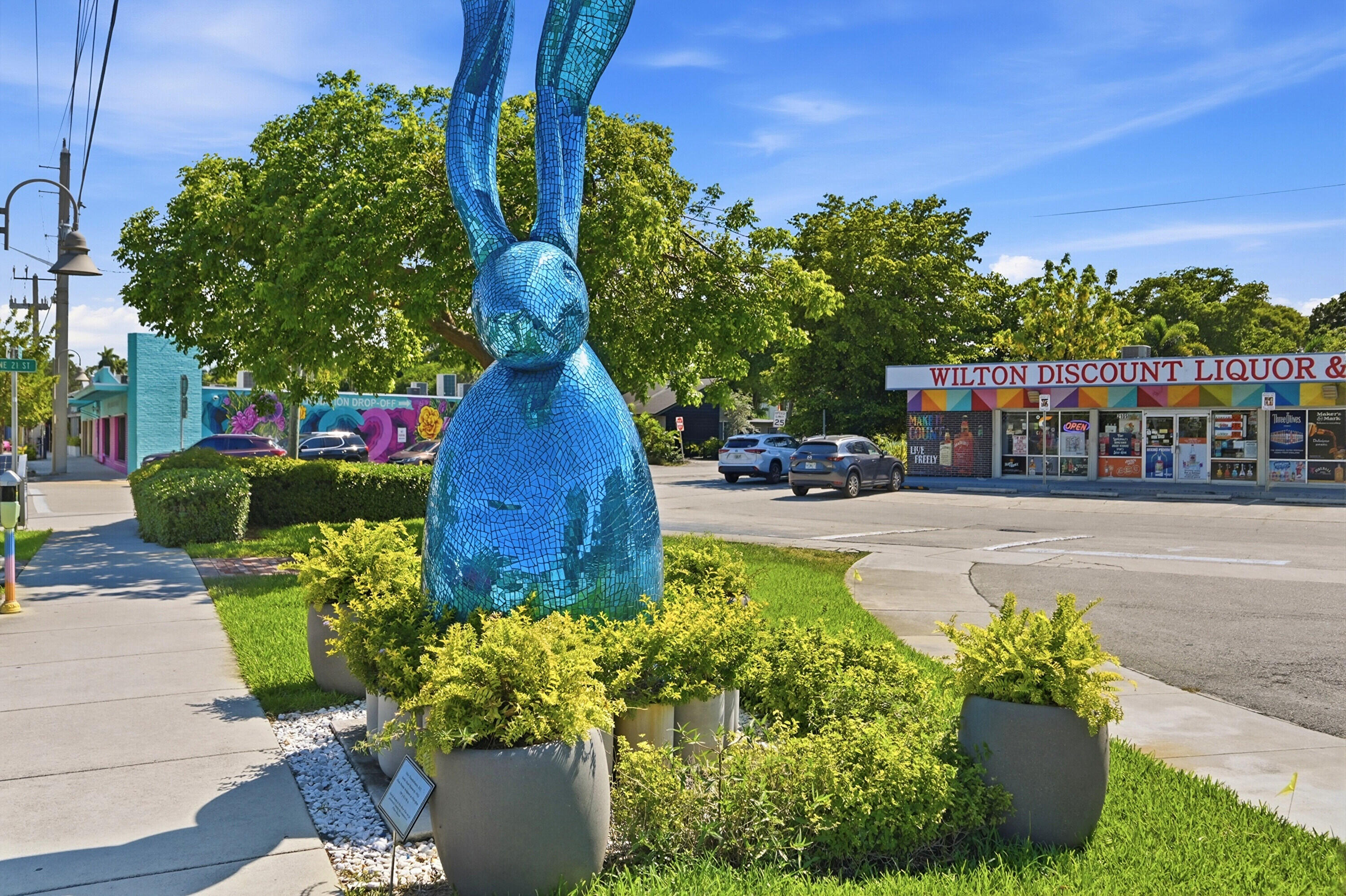 905 NE 28th Street 206