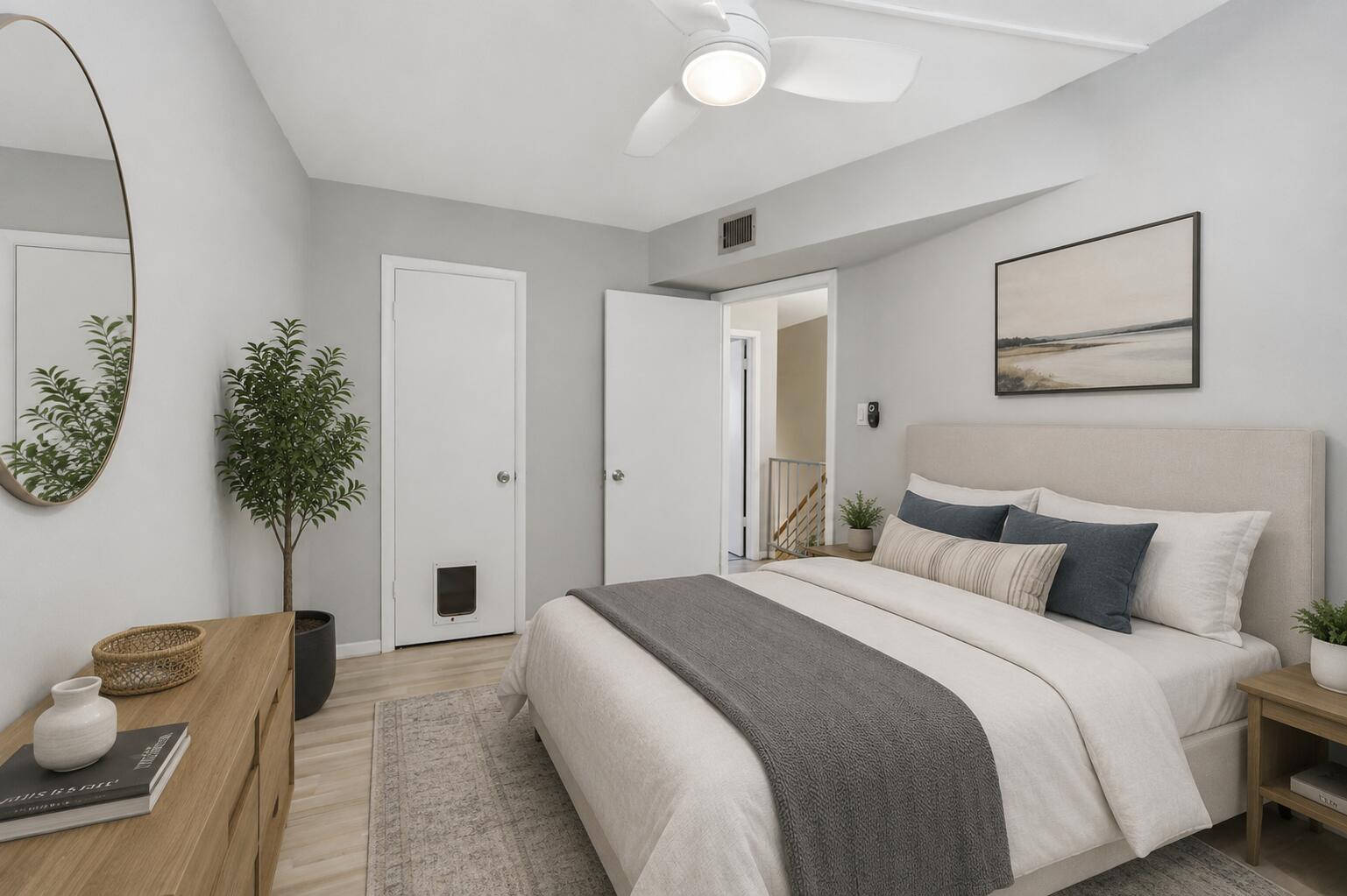 905 NE 28th Street 206