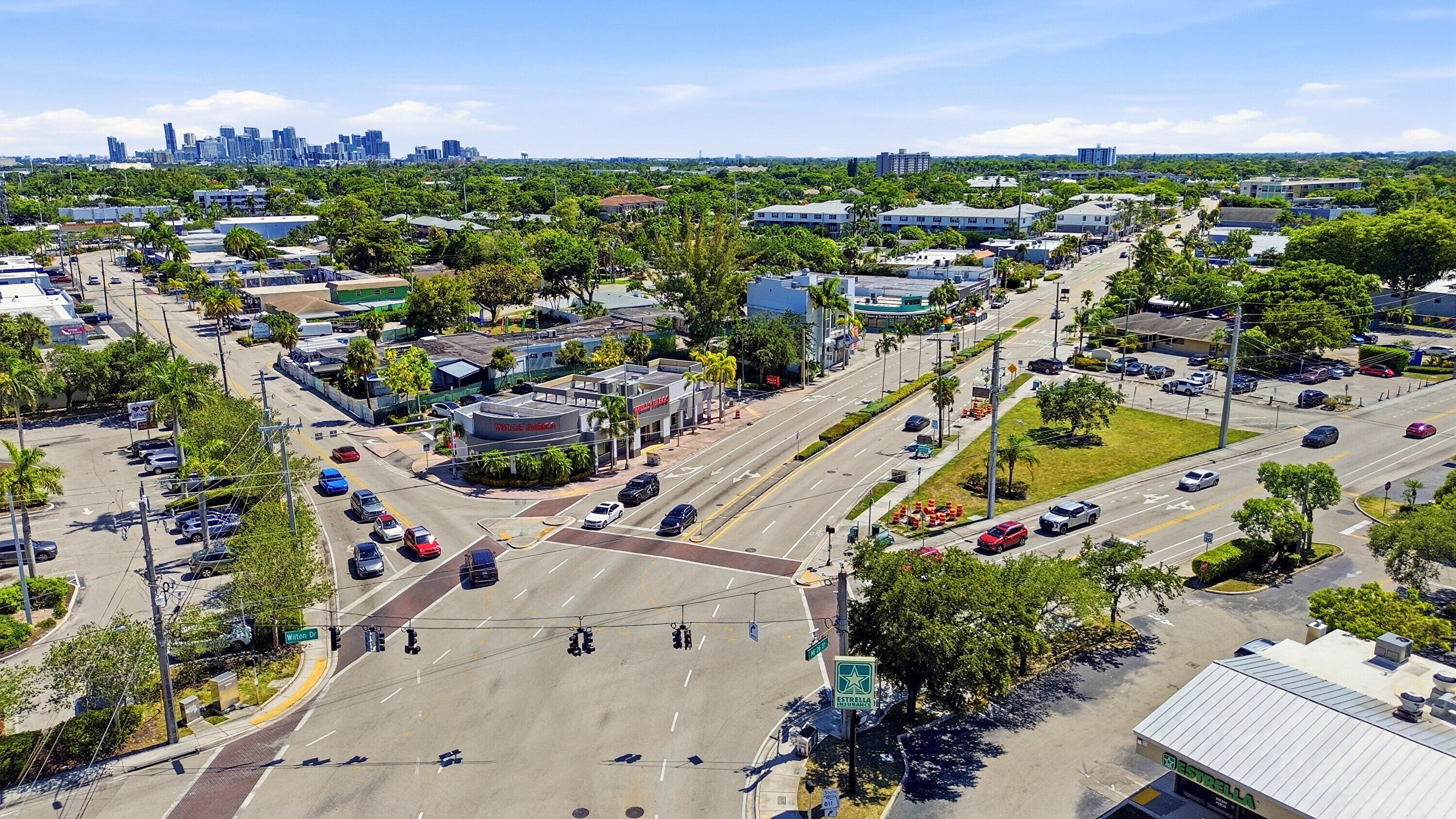 905 NE 28th Street 206
