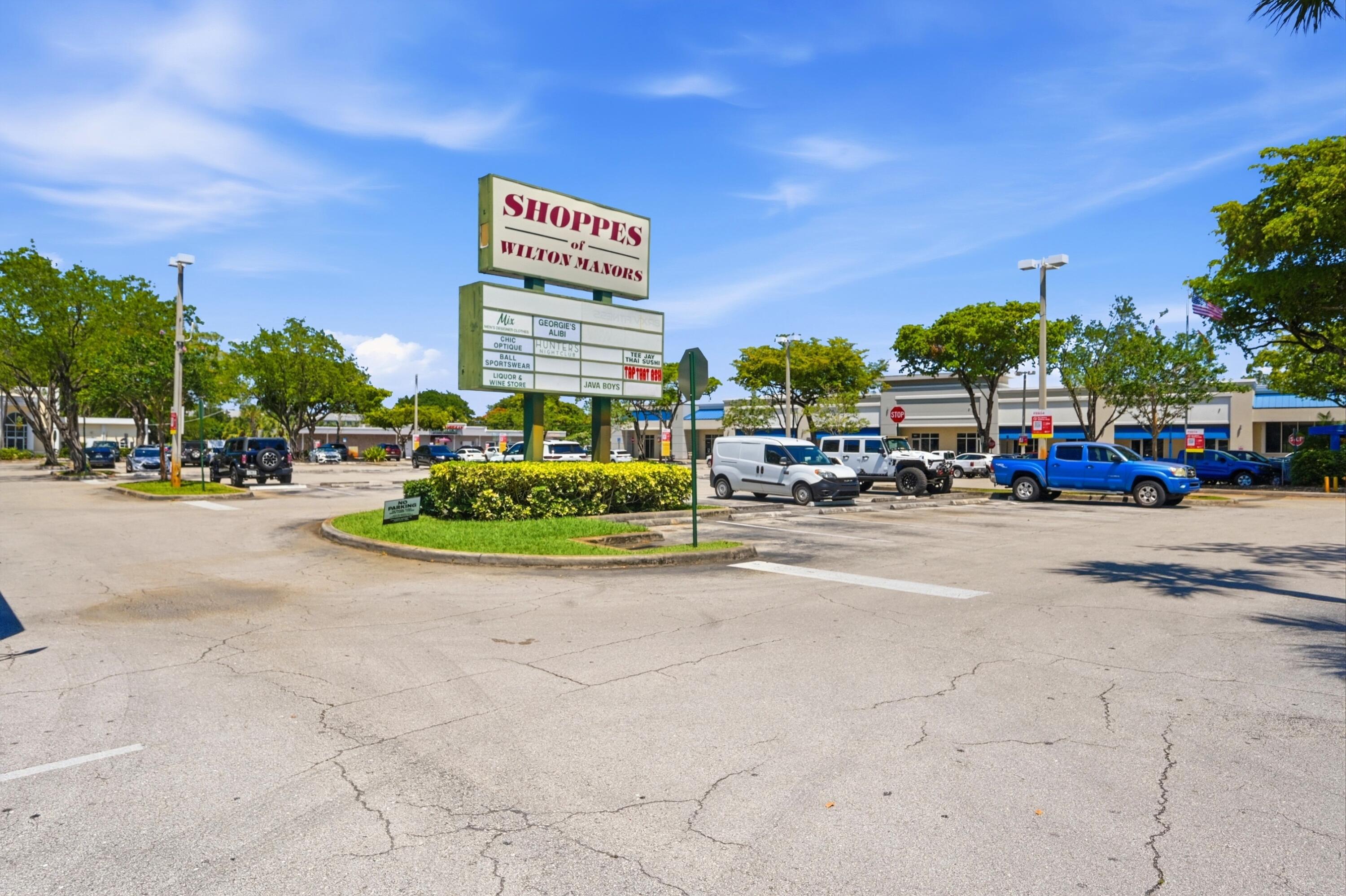 905 NE 28th Street 206