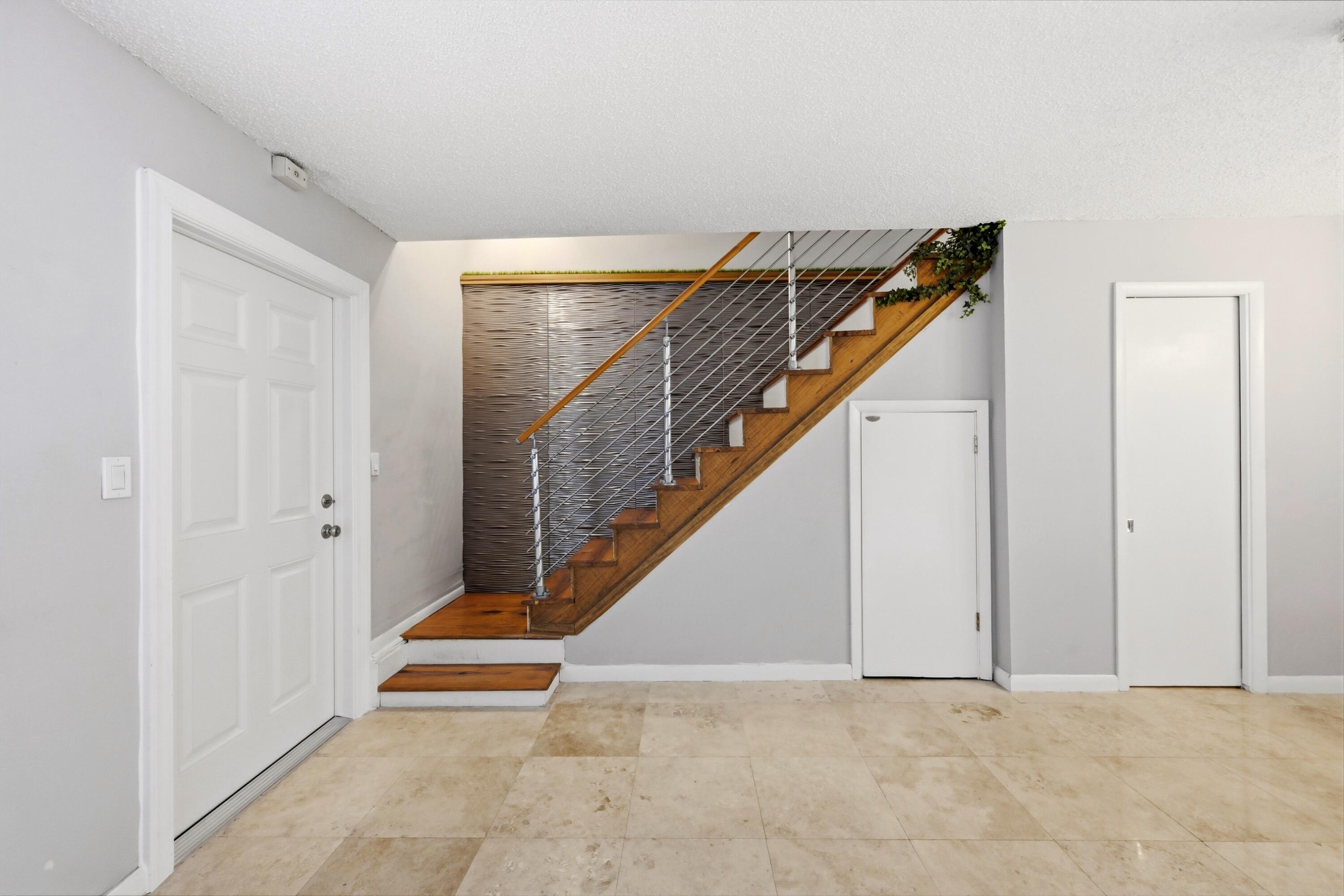 905 NE 28th Street 206
