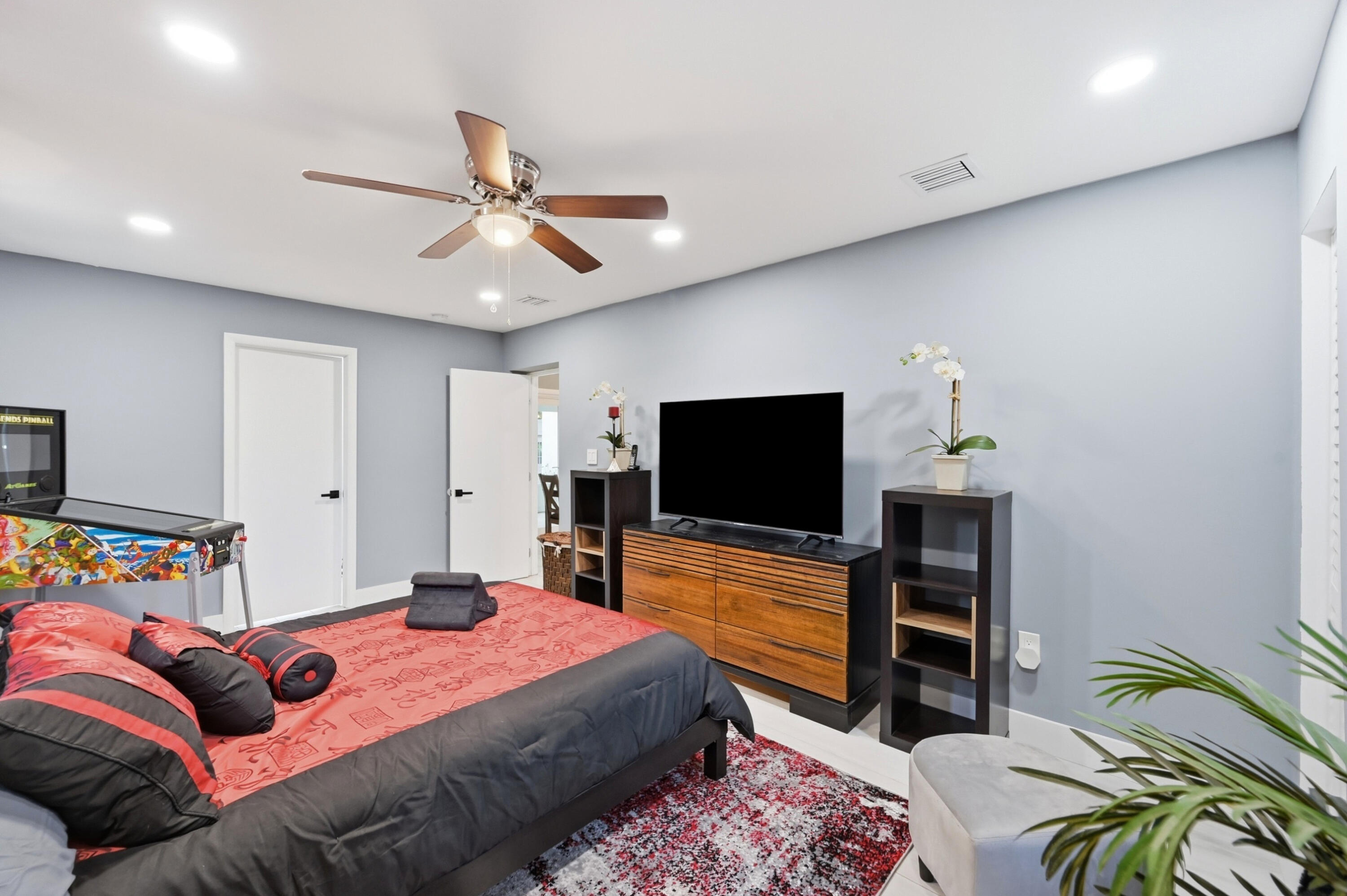 141 SE 8th Street
