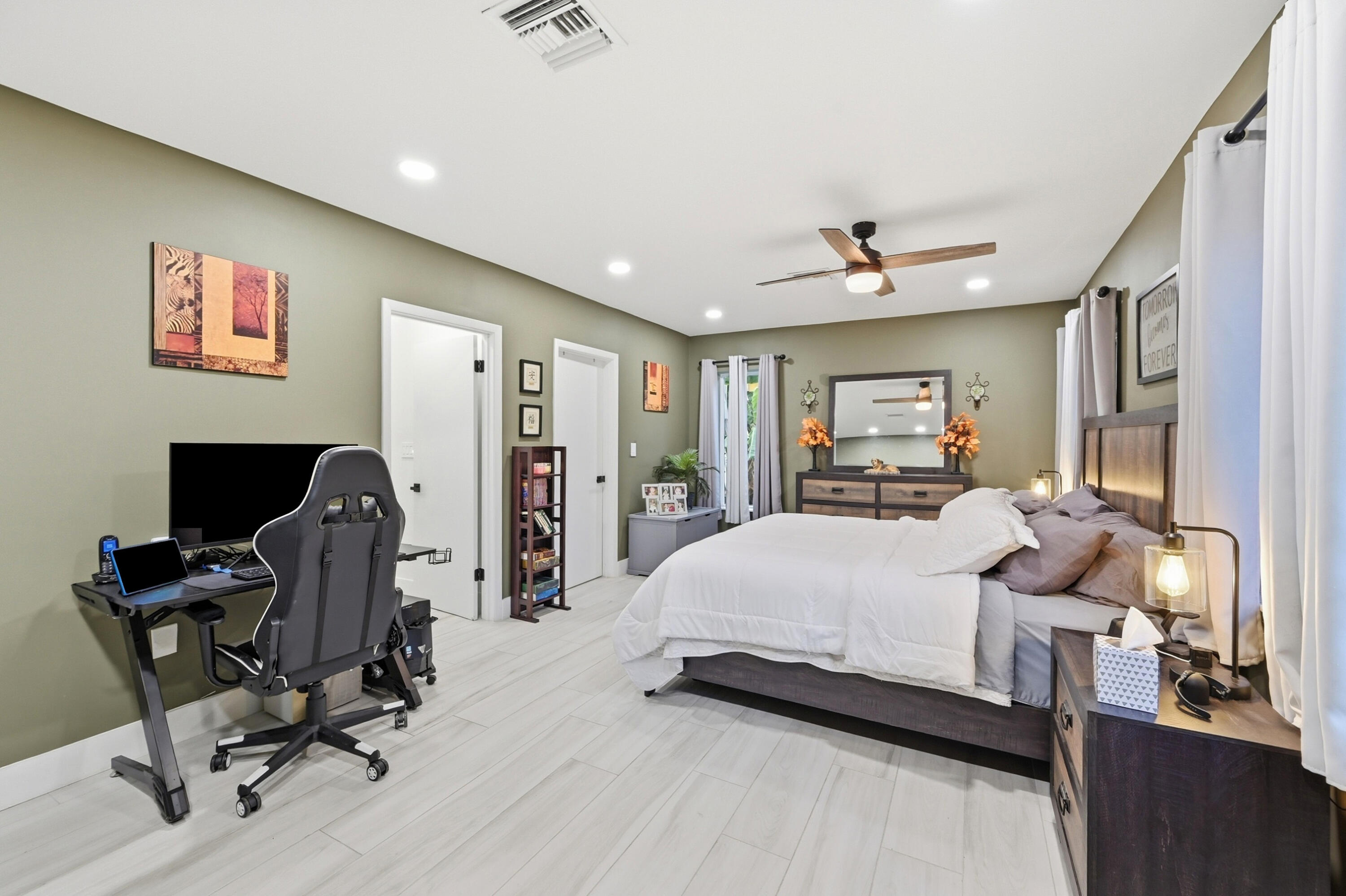 141 SE 8th Street