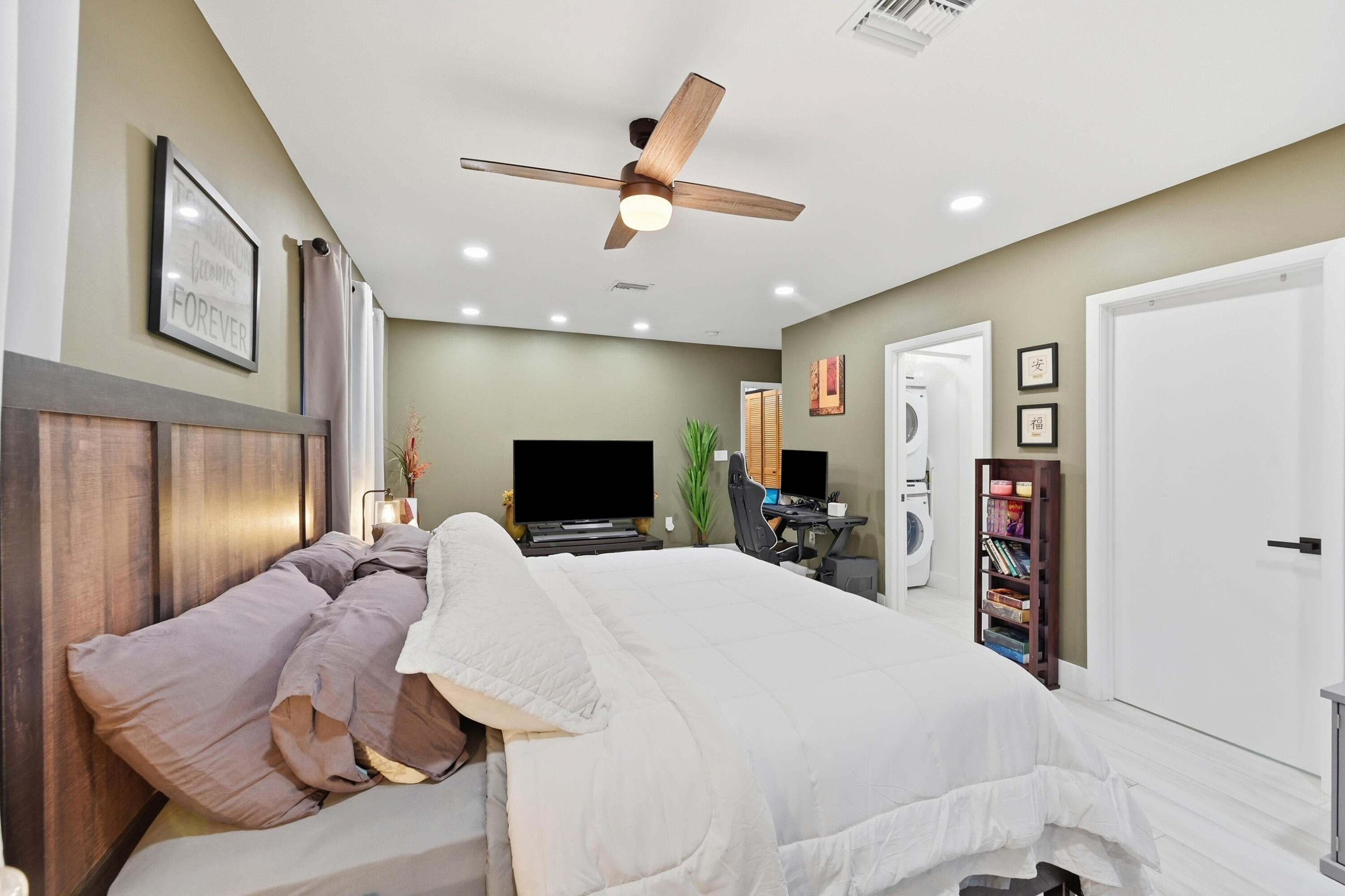 141 SE 8th Street