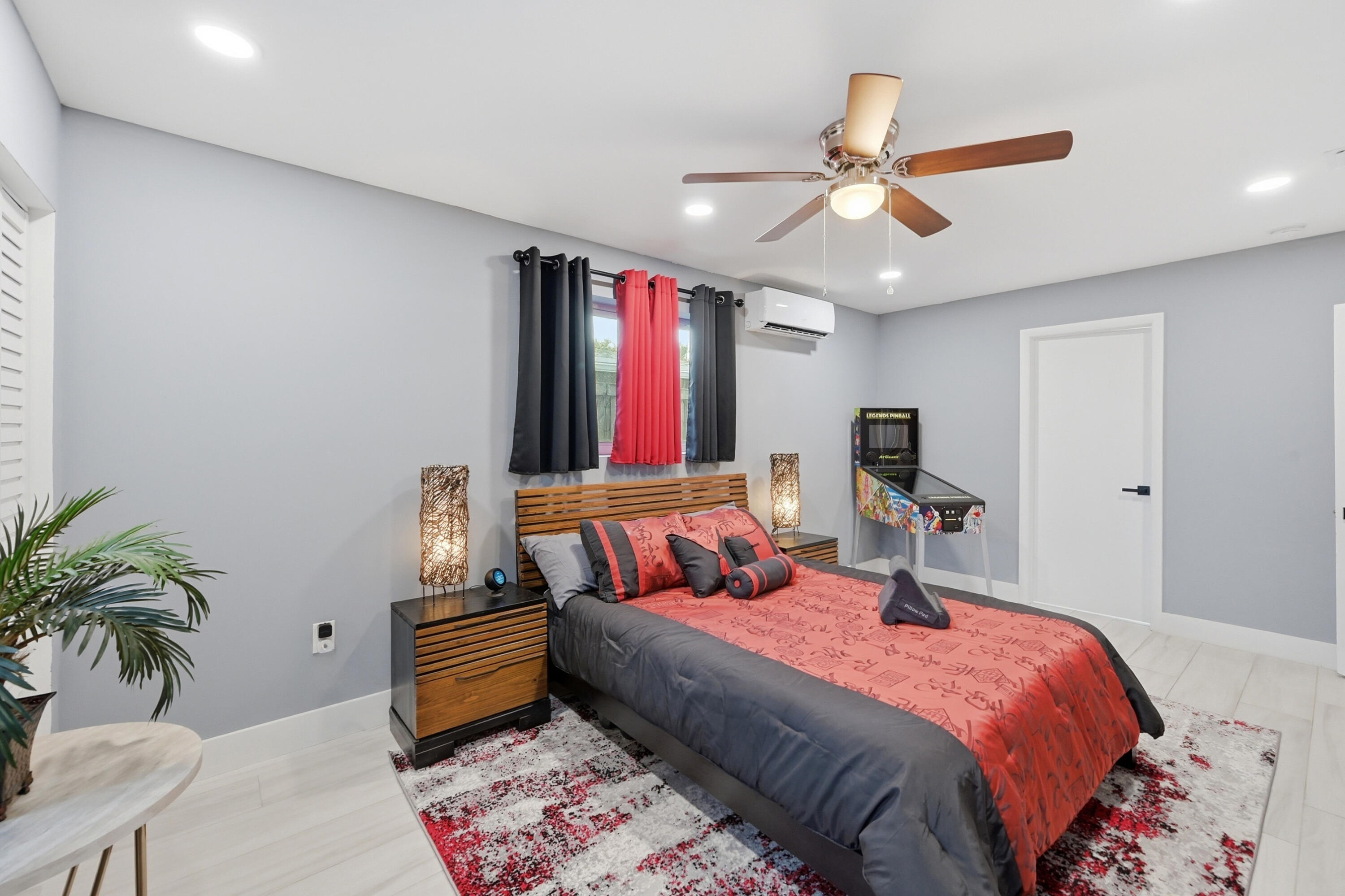 141 SE 8th Street