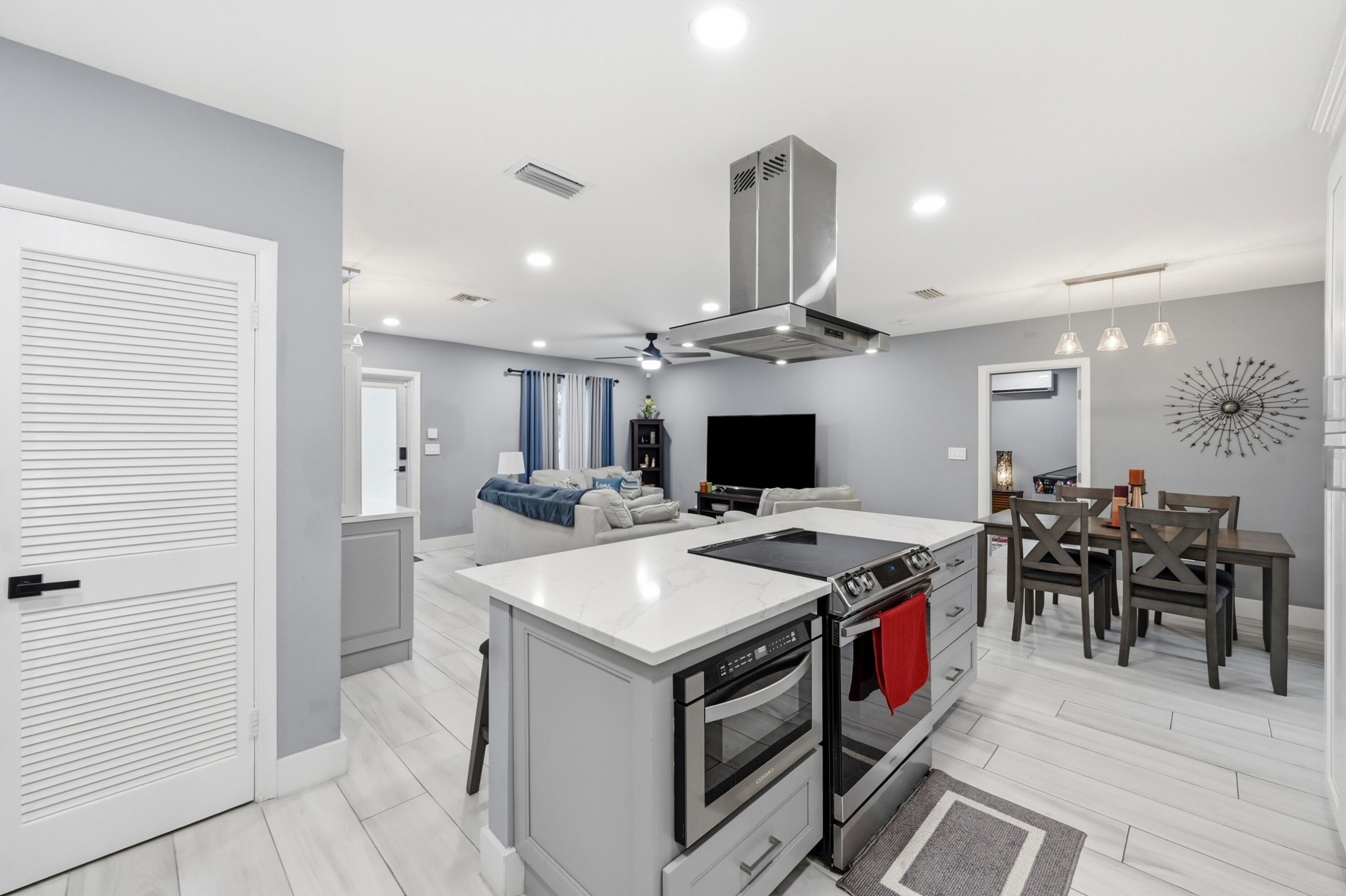 141 SE 8th Street