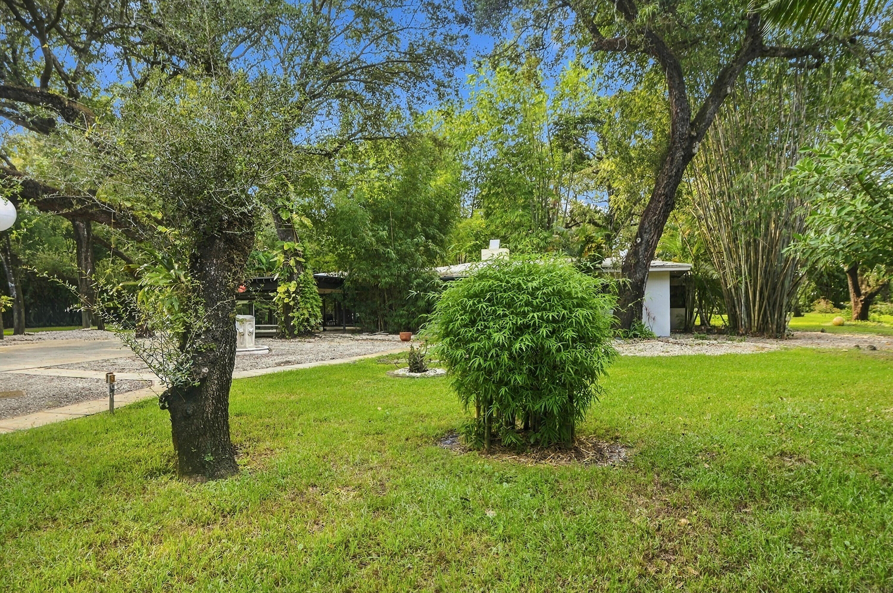 1549 SW 30TH Place