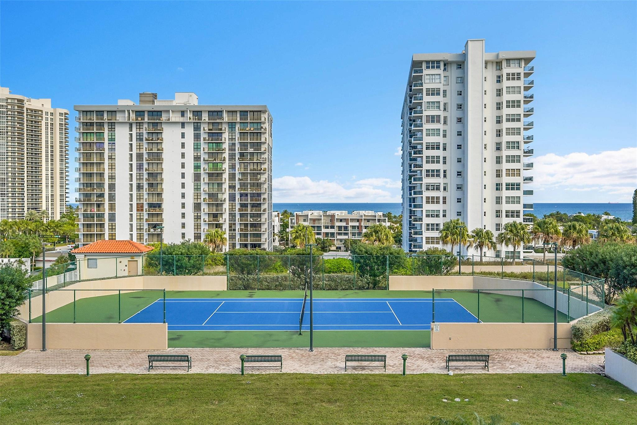 3020 NE 32ND Avenue 805
