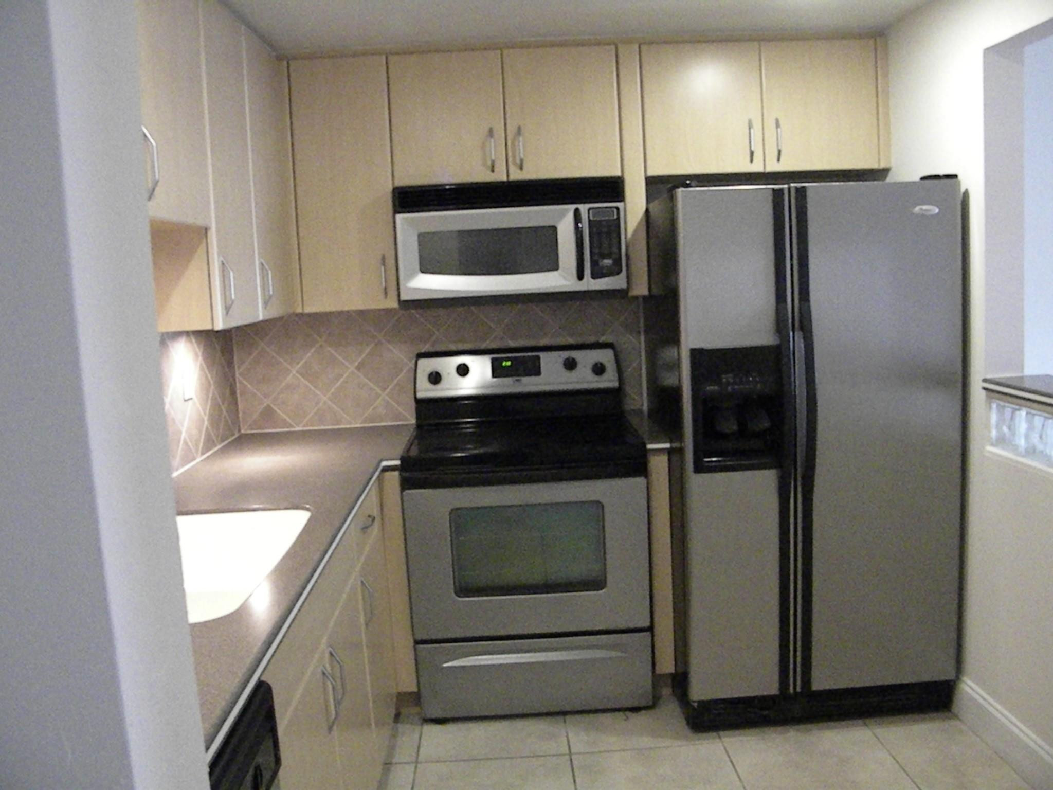 1450 N Riverside Drive 207
