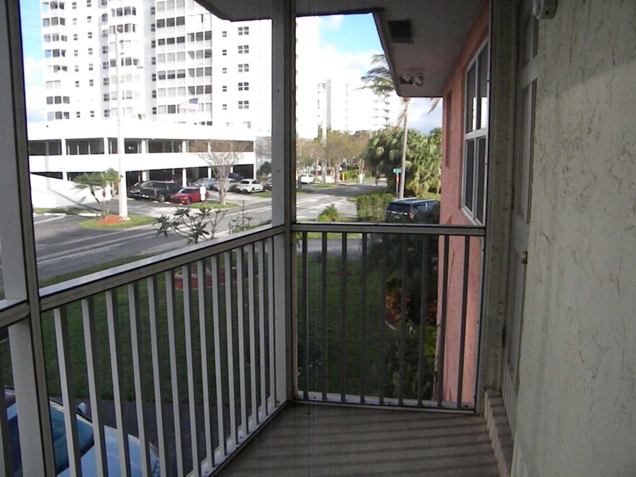 1450 N Riverside Drive 207