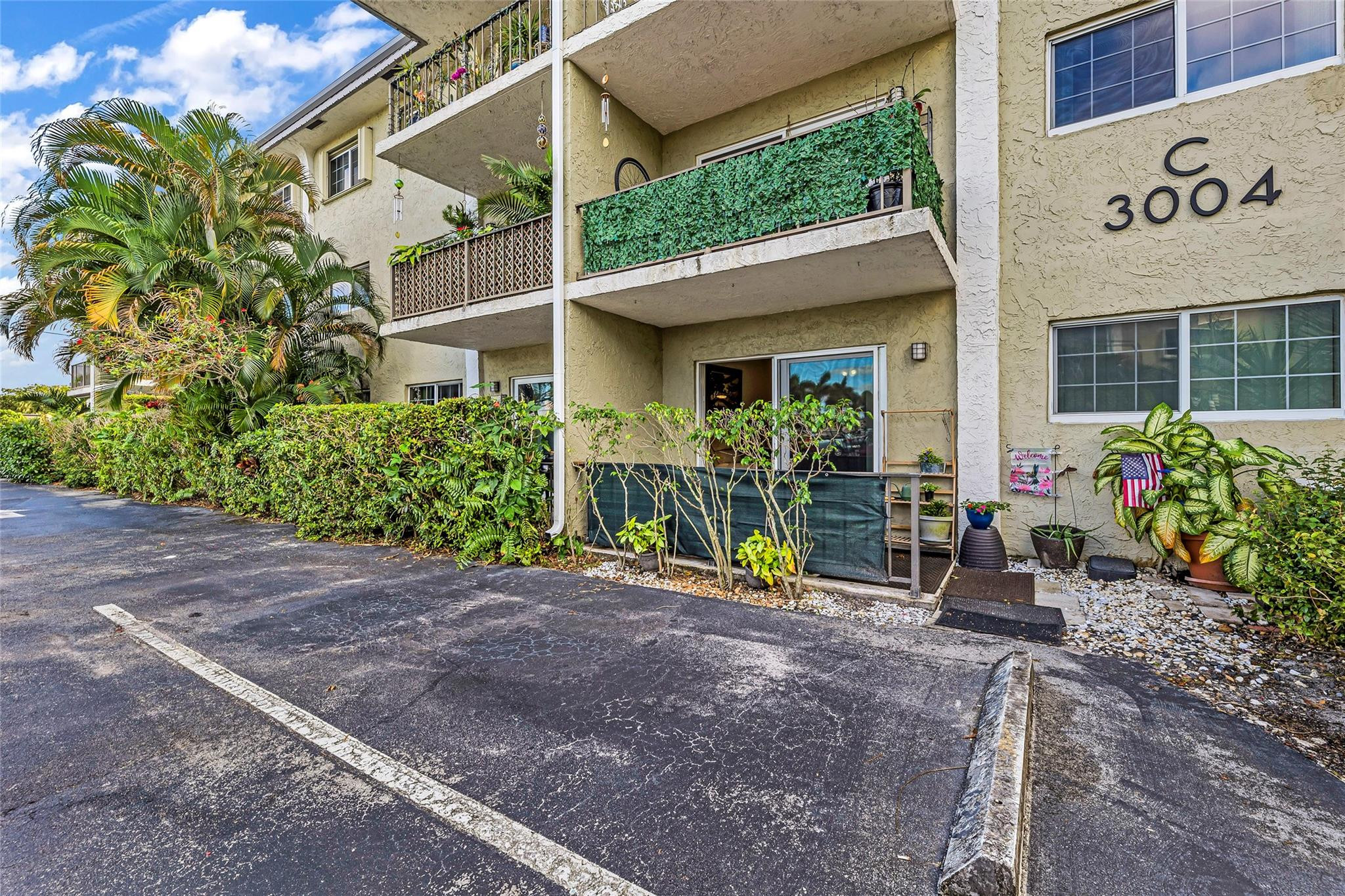 3004 NE 5th Terrace 114C