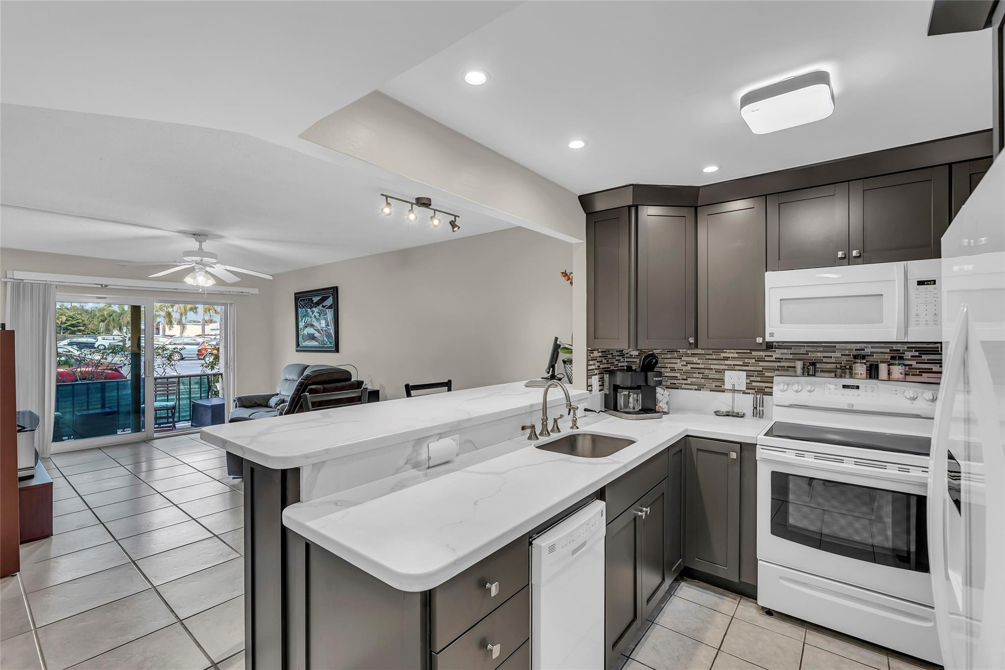 3004 NE 5th Terrace 114C