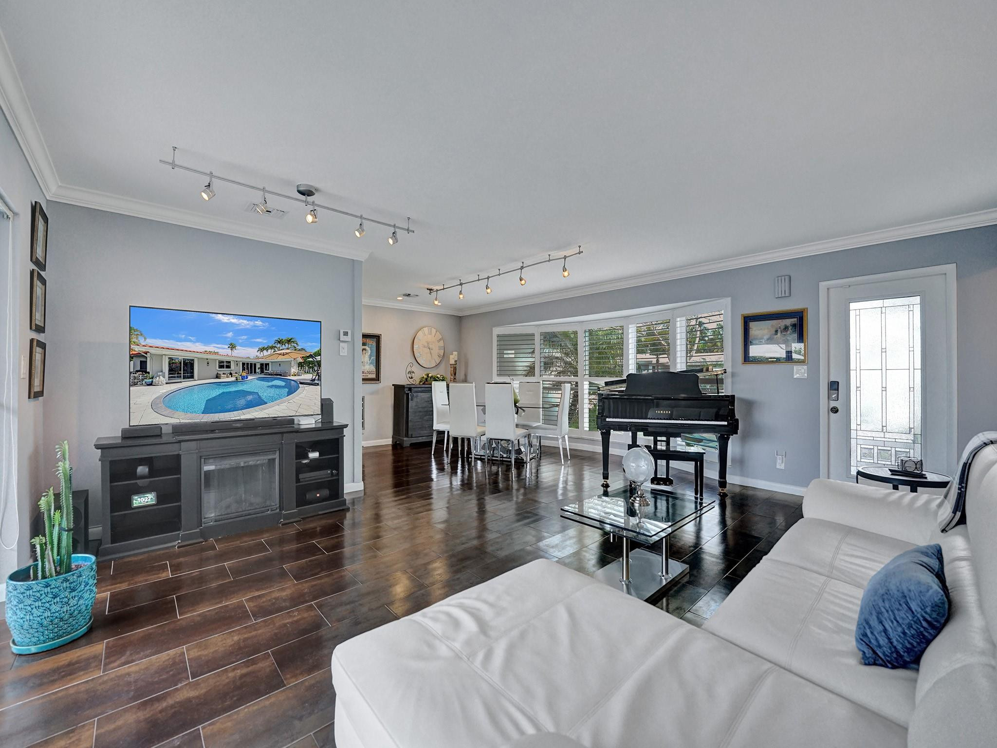 2166 NE 57th Street
