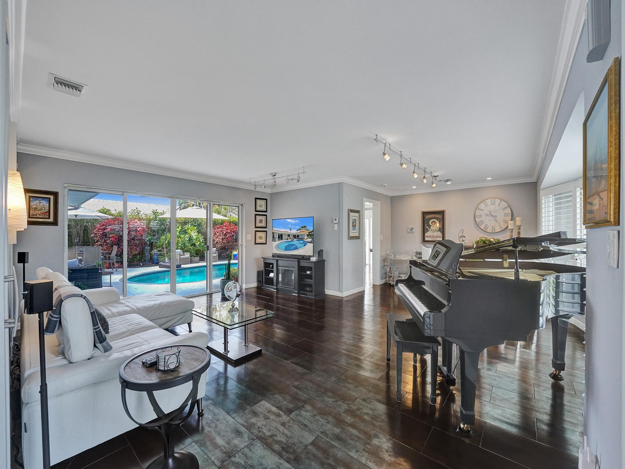 2166 NE 57th Street