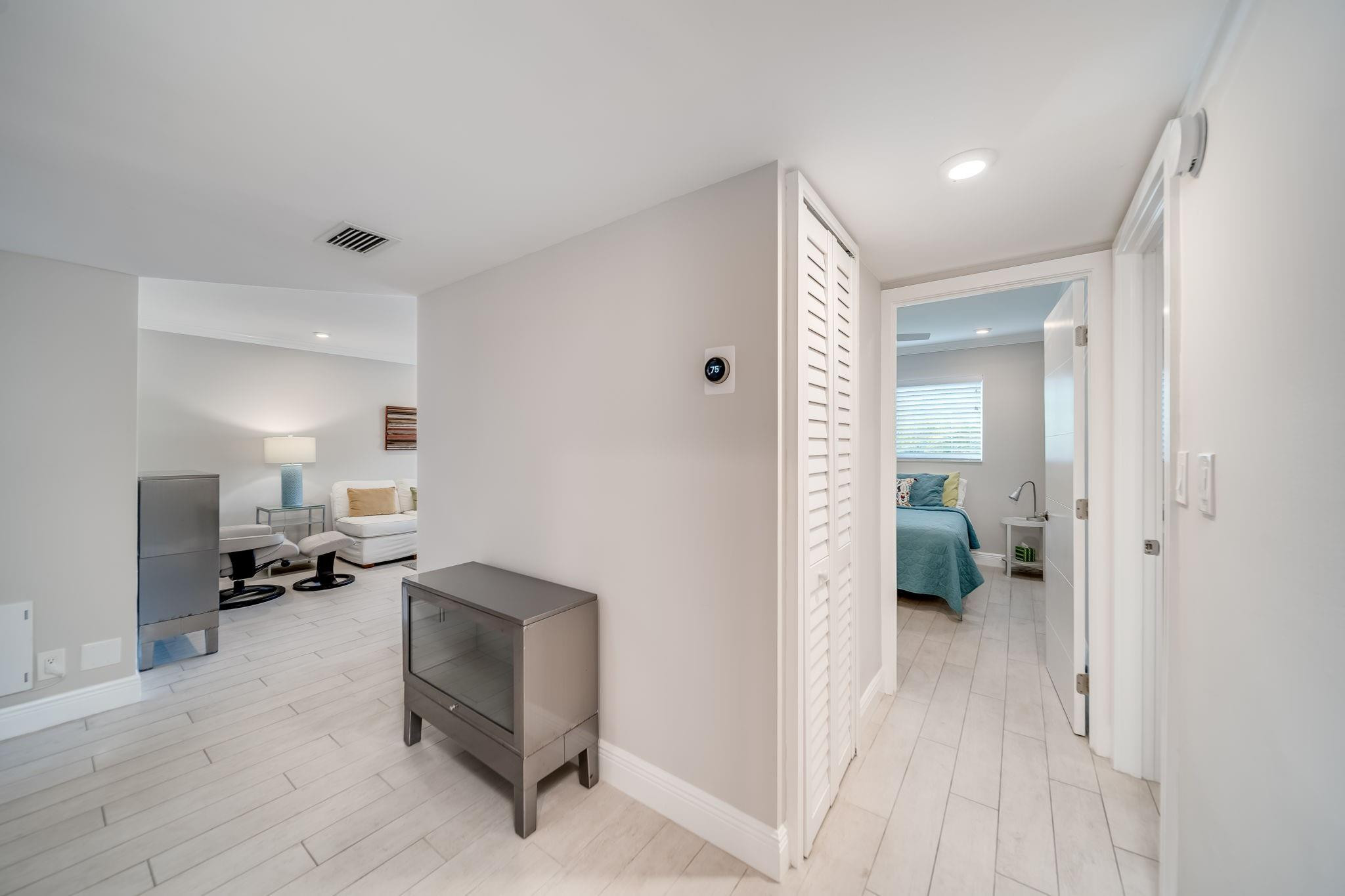 3004 NE 5th Terrace 102-C