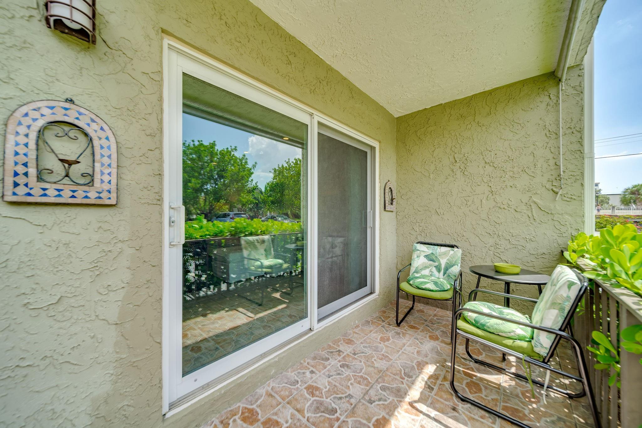 3004 NE 5th Terrace 102-C