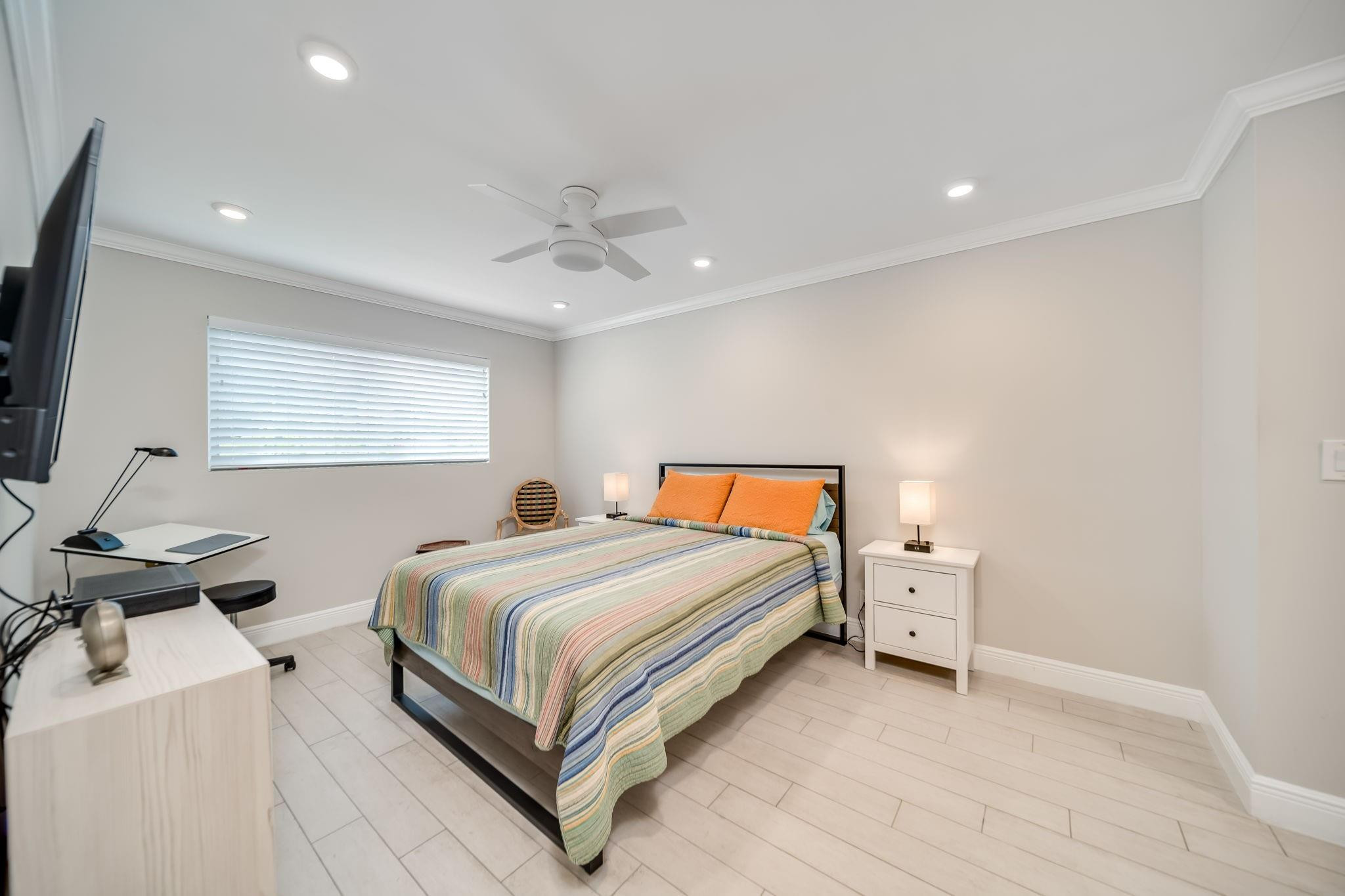 3004 NE 5th Terrace 102-C