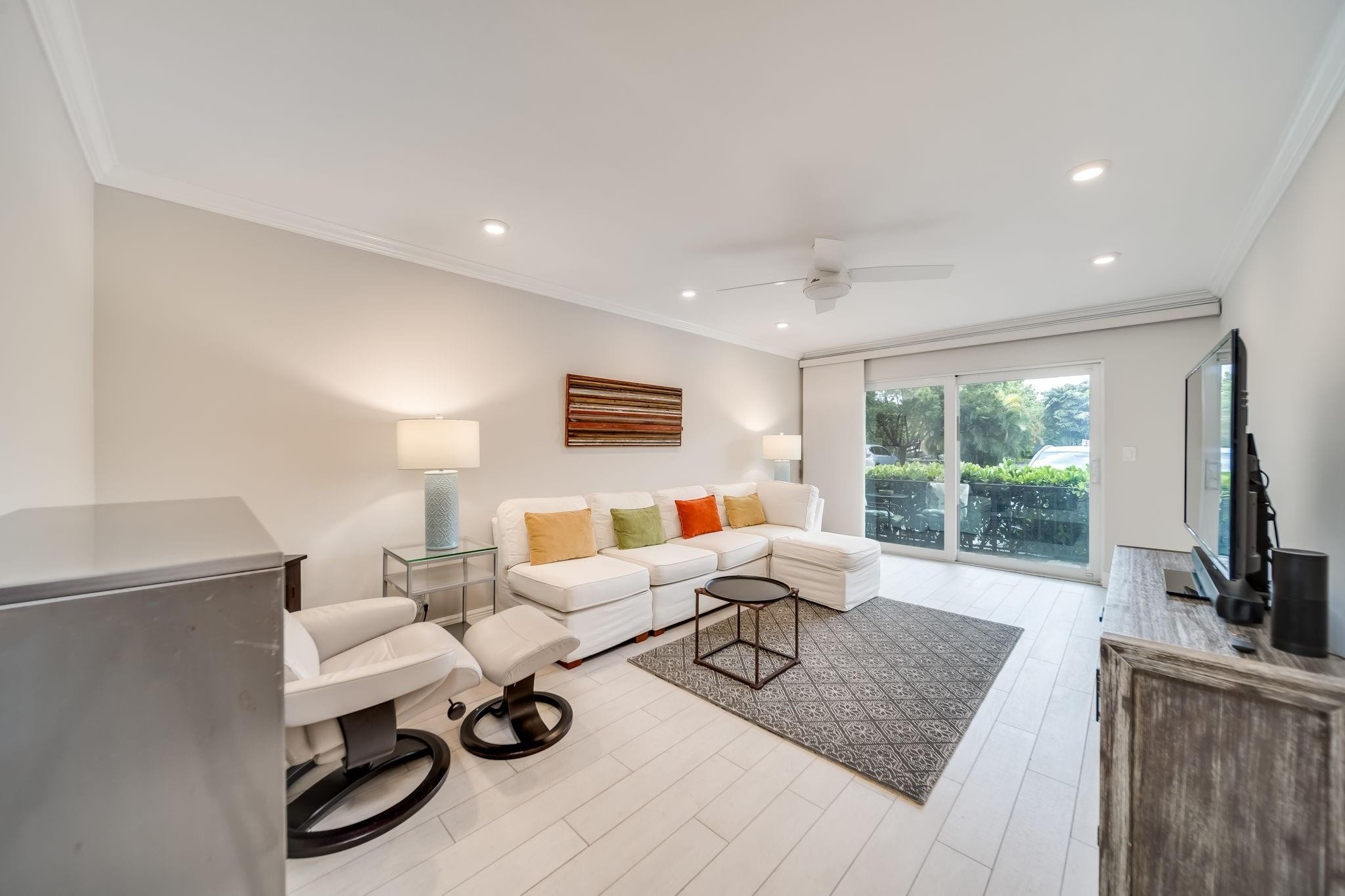 3004 NE 5th Terrace 102-C