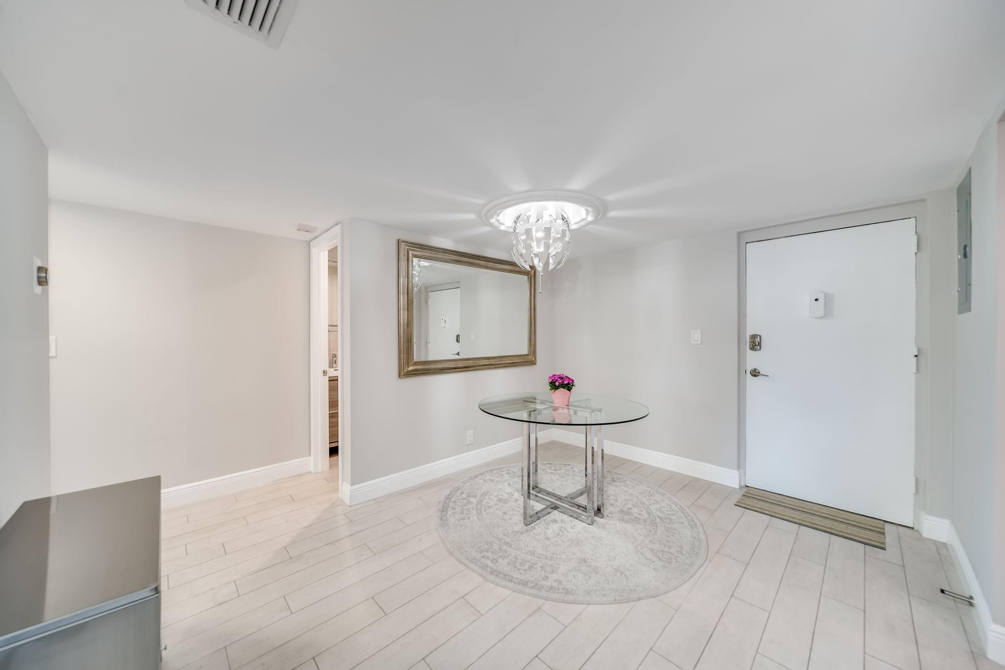 3004 NE 5th Terrace 102-C