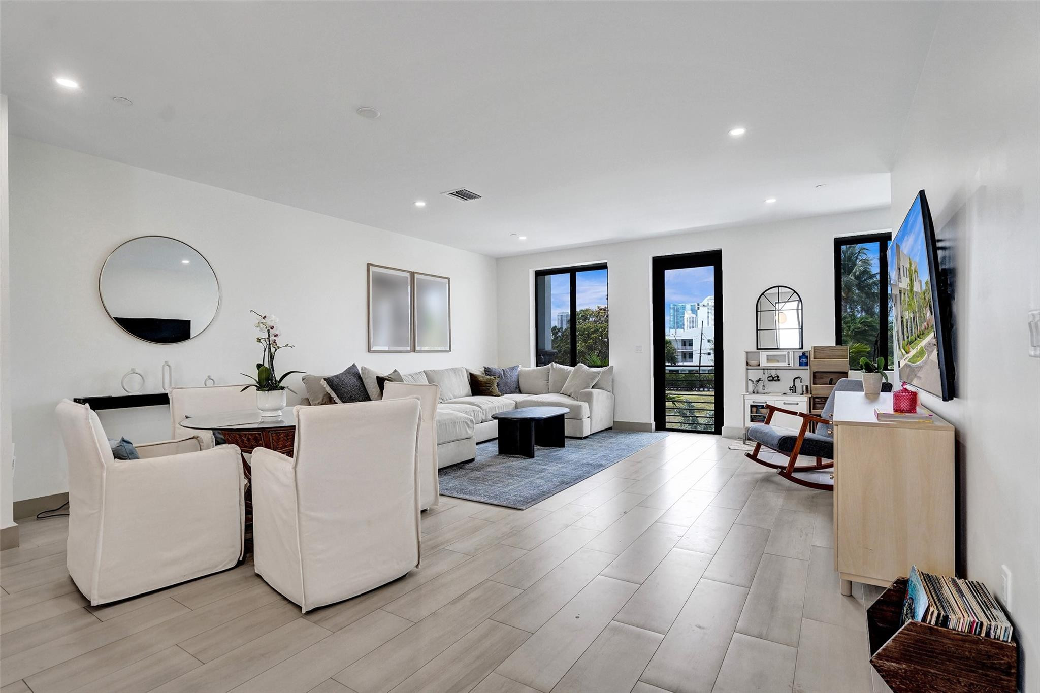 416 SE 12th Court