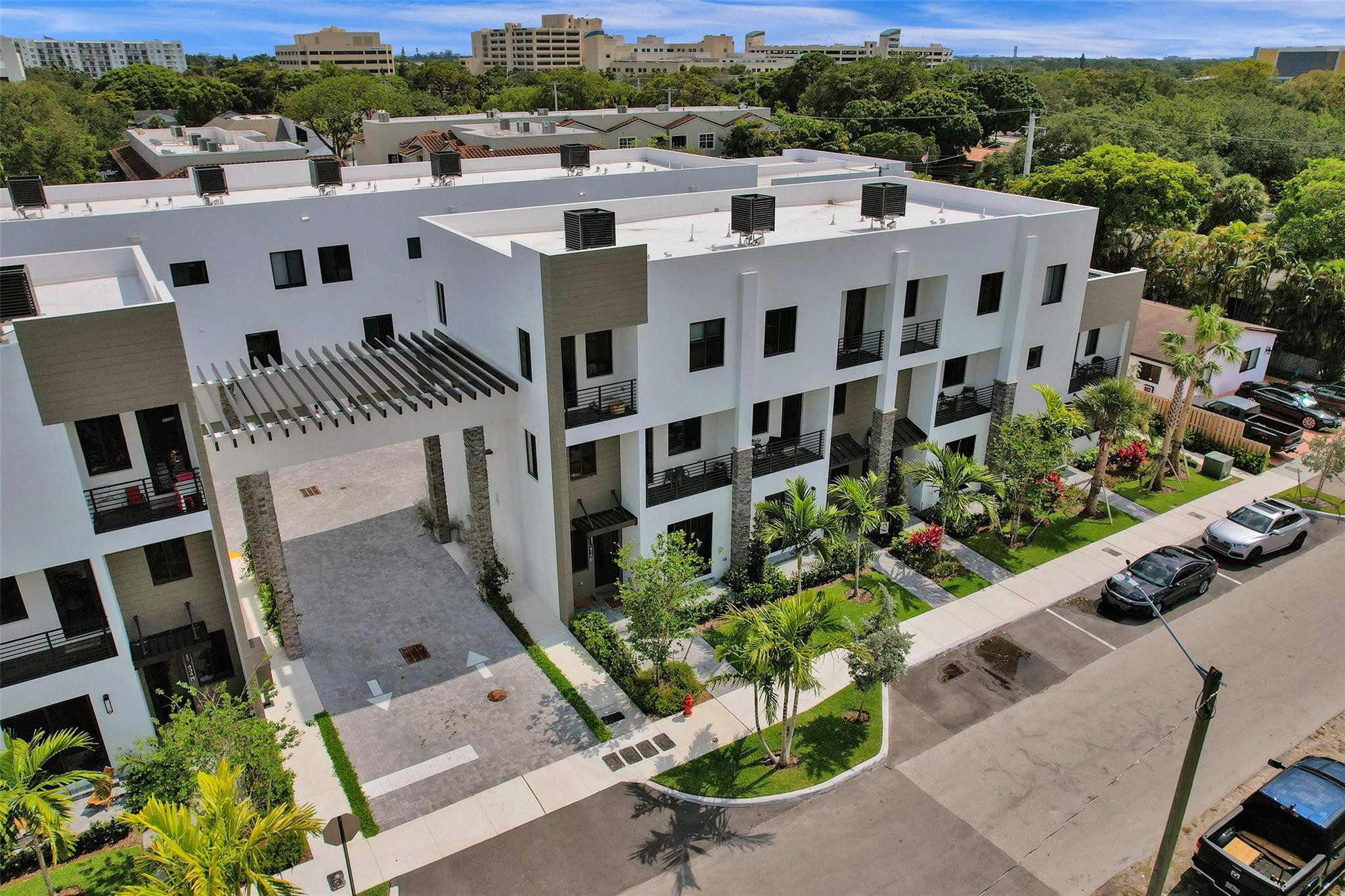 416 SE 12th Court
