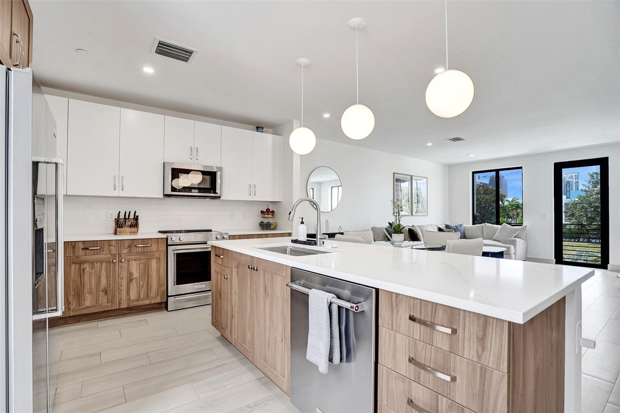 416 SE 12th Court