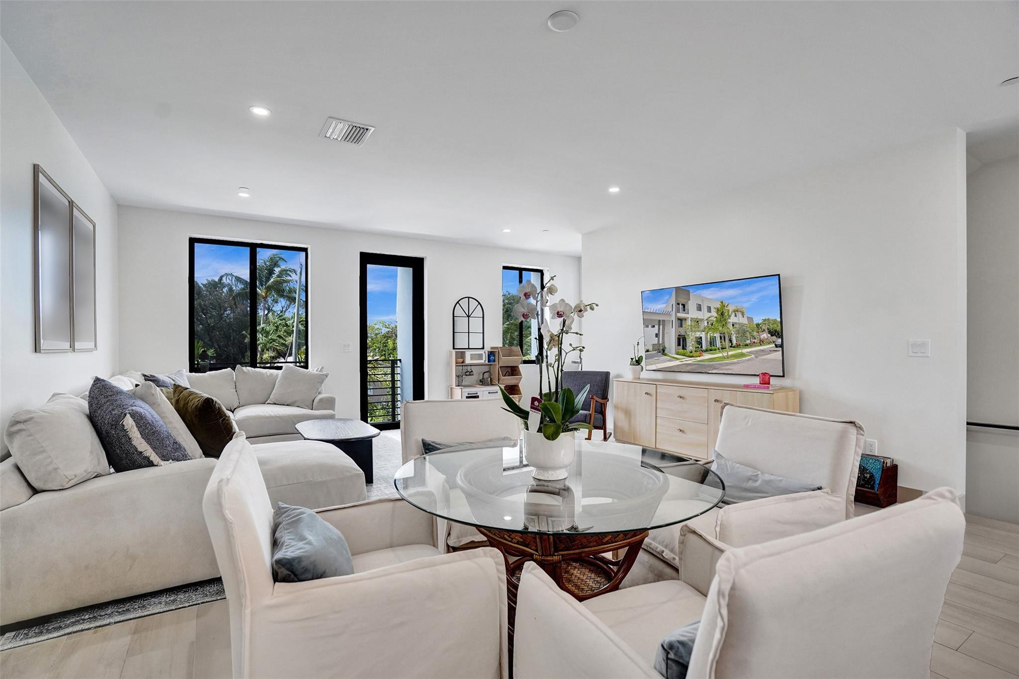 416 SE 12th Court