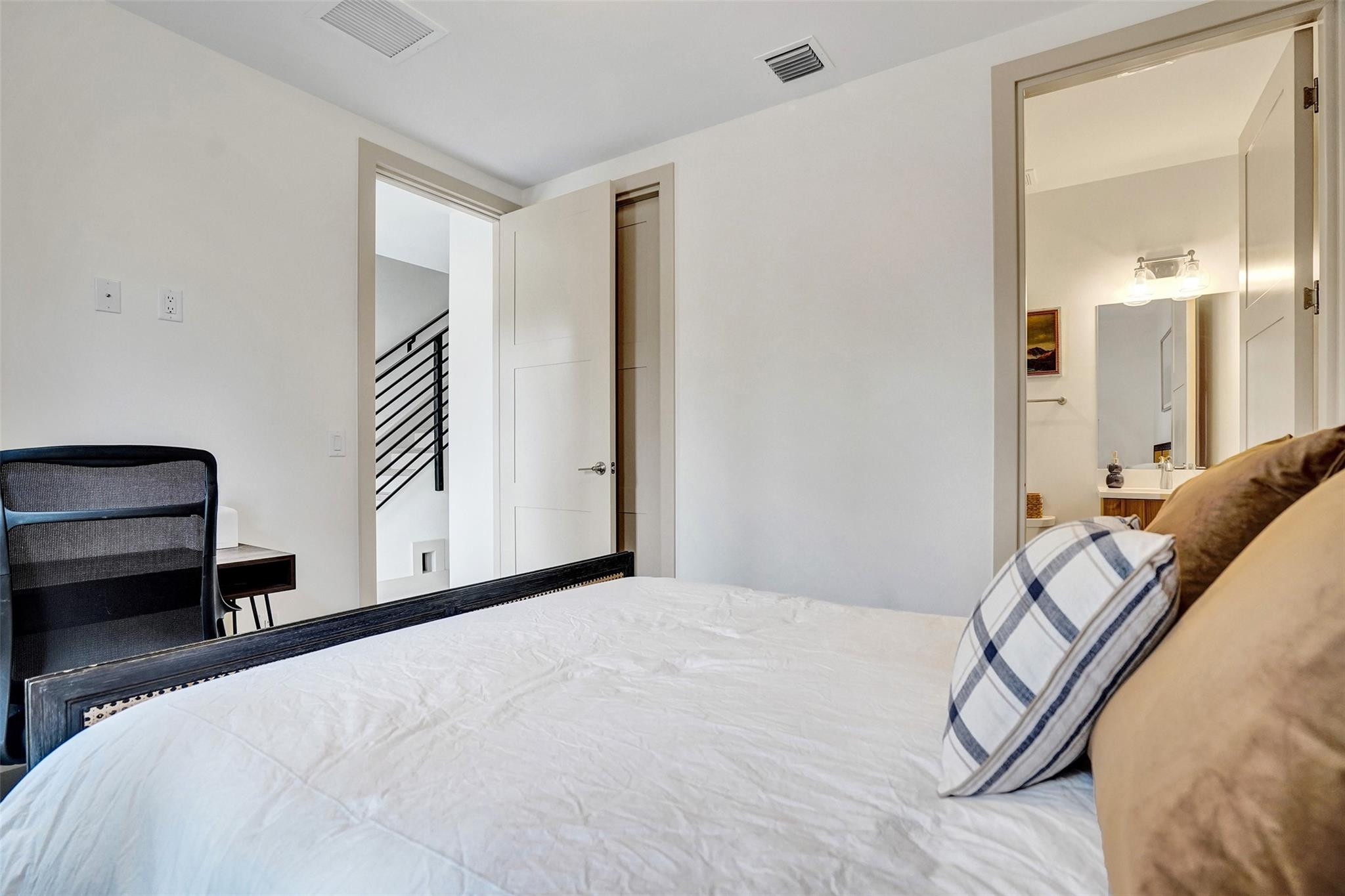 416 SE 12th Court