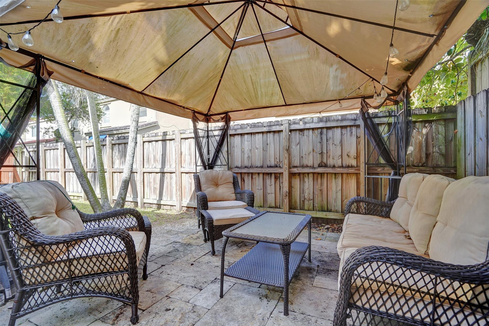 568 NW 87th Terrace