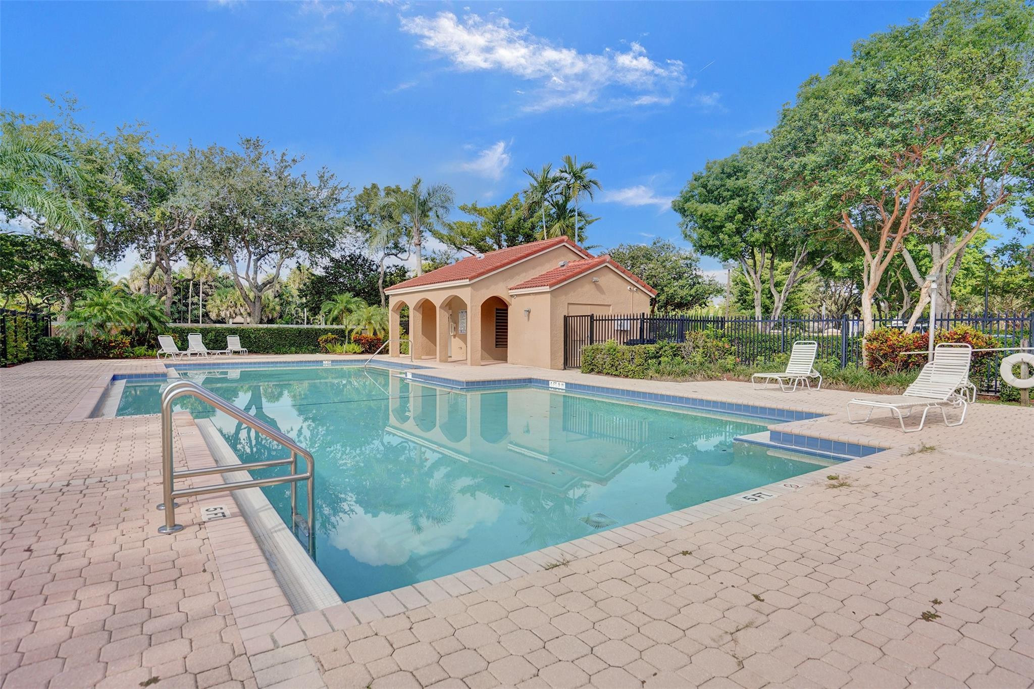 568 NW 87th Terrace