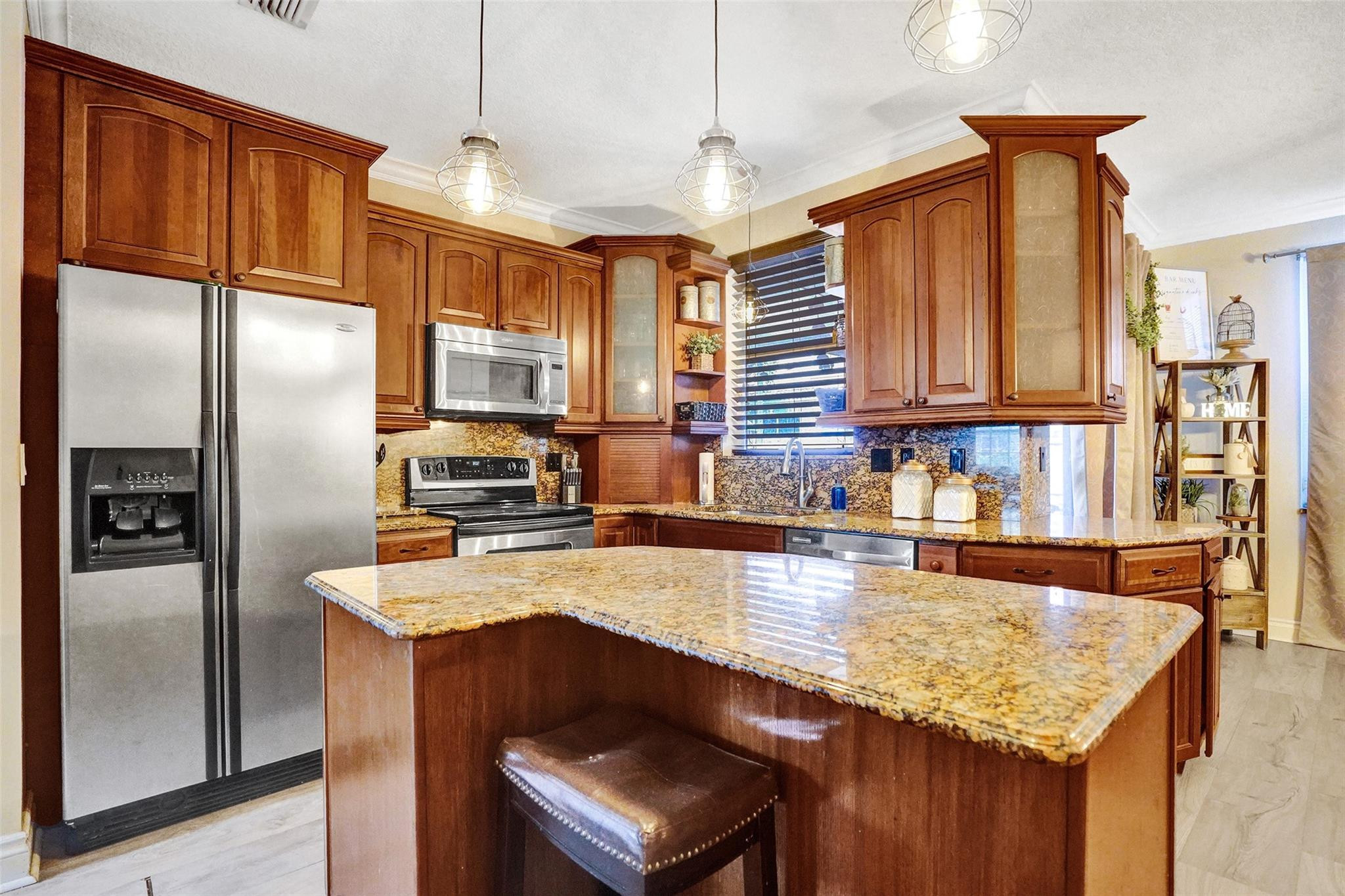 568 NW 87th Terrace