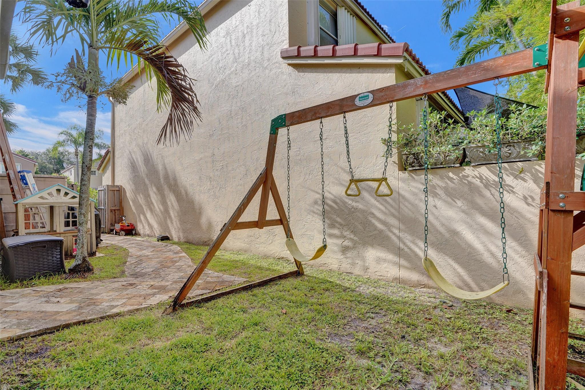 568 NW 87th Terrace