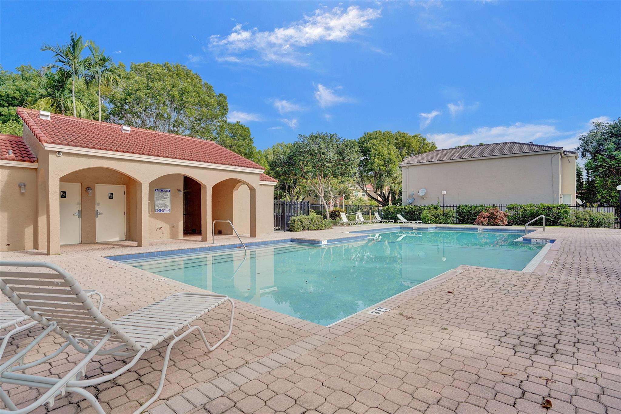 568 NW 87th Terrace