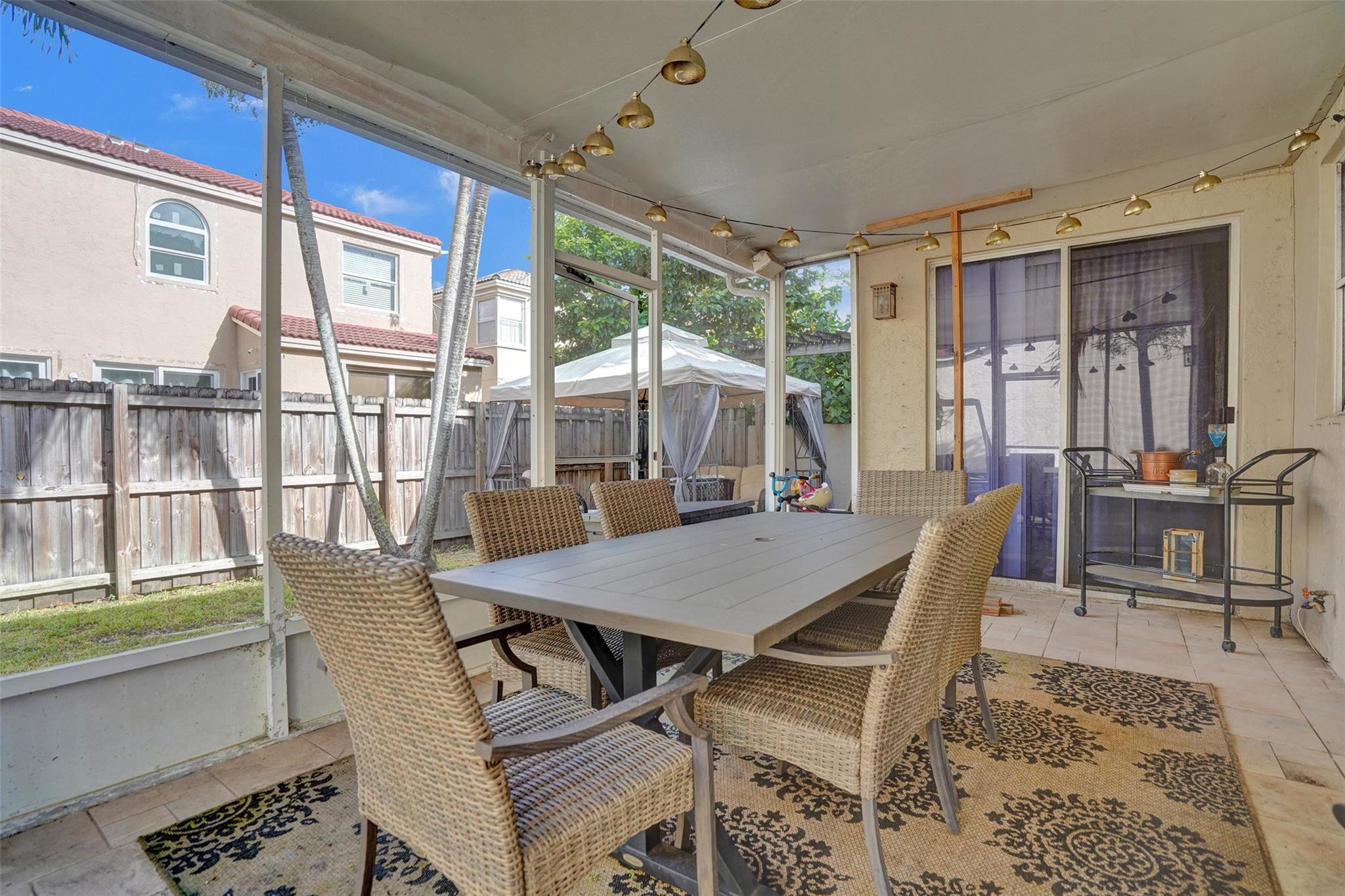568 NW 87th Terrace