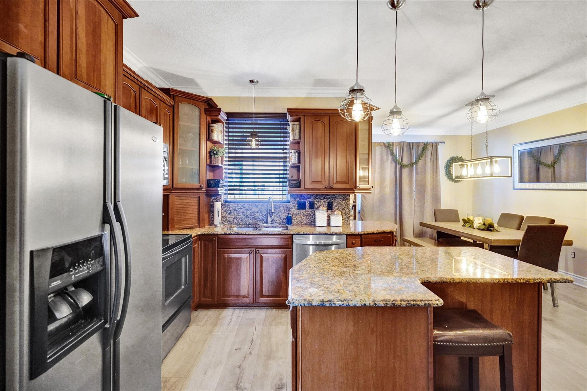 568 NW 87th Terrace