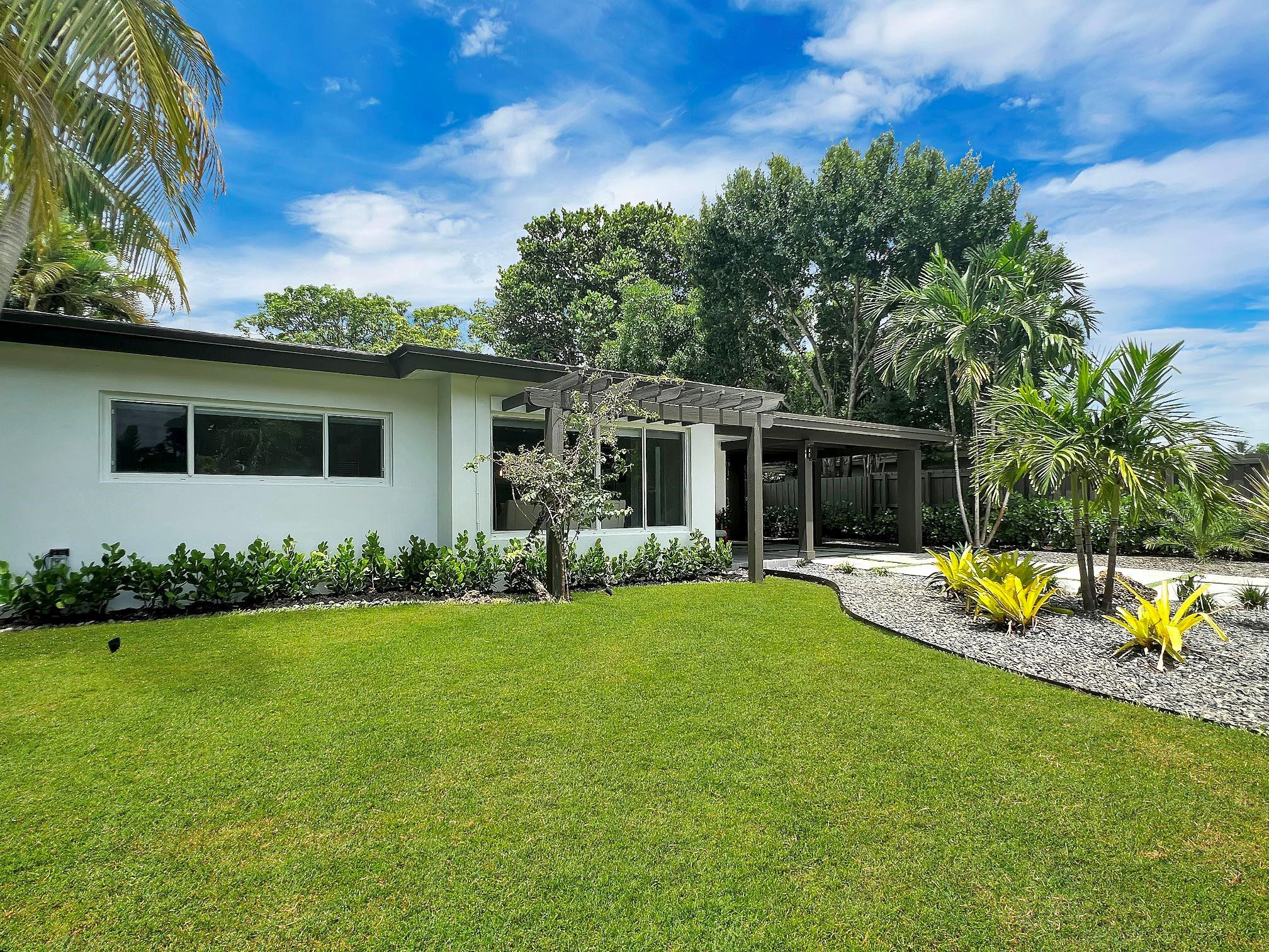 1109 NW 7th Avenue