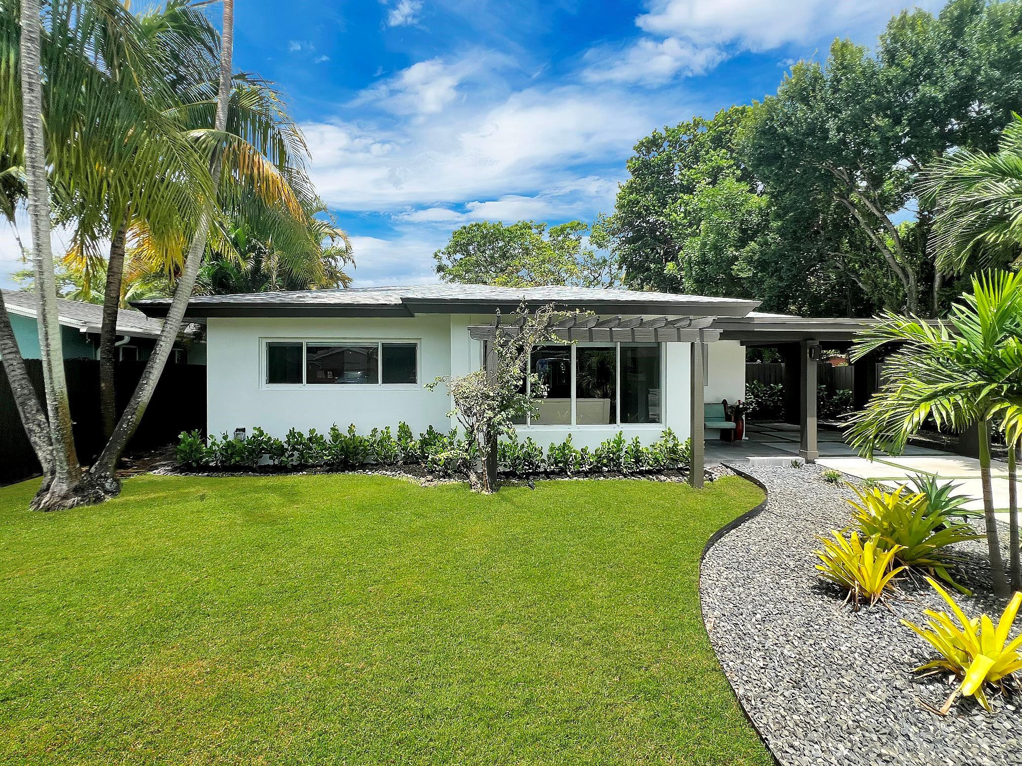 1109 NW 7th Avenue