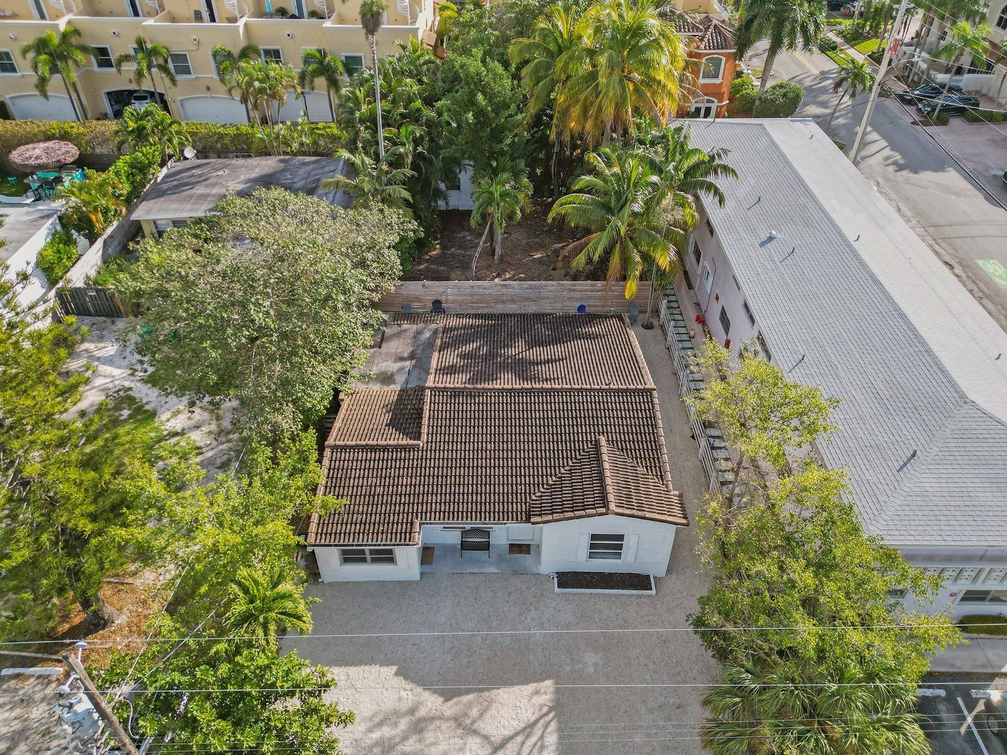 904 NE 17th Terrace