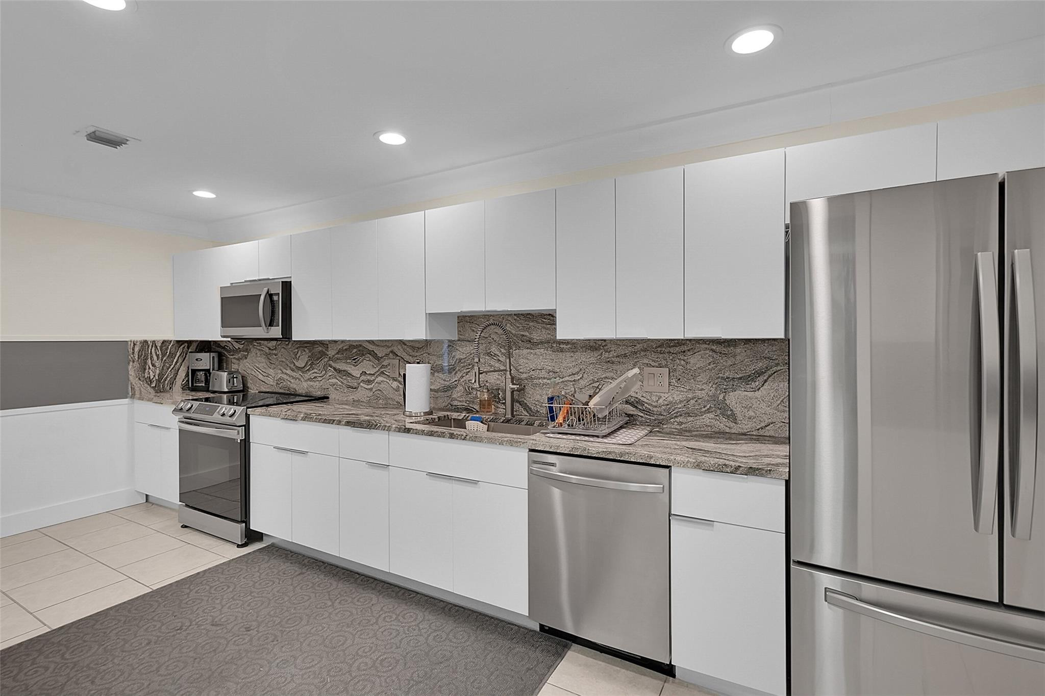 1920 NE 1st Terrace 214H