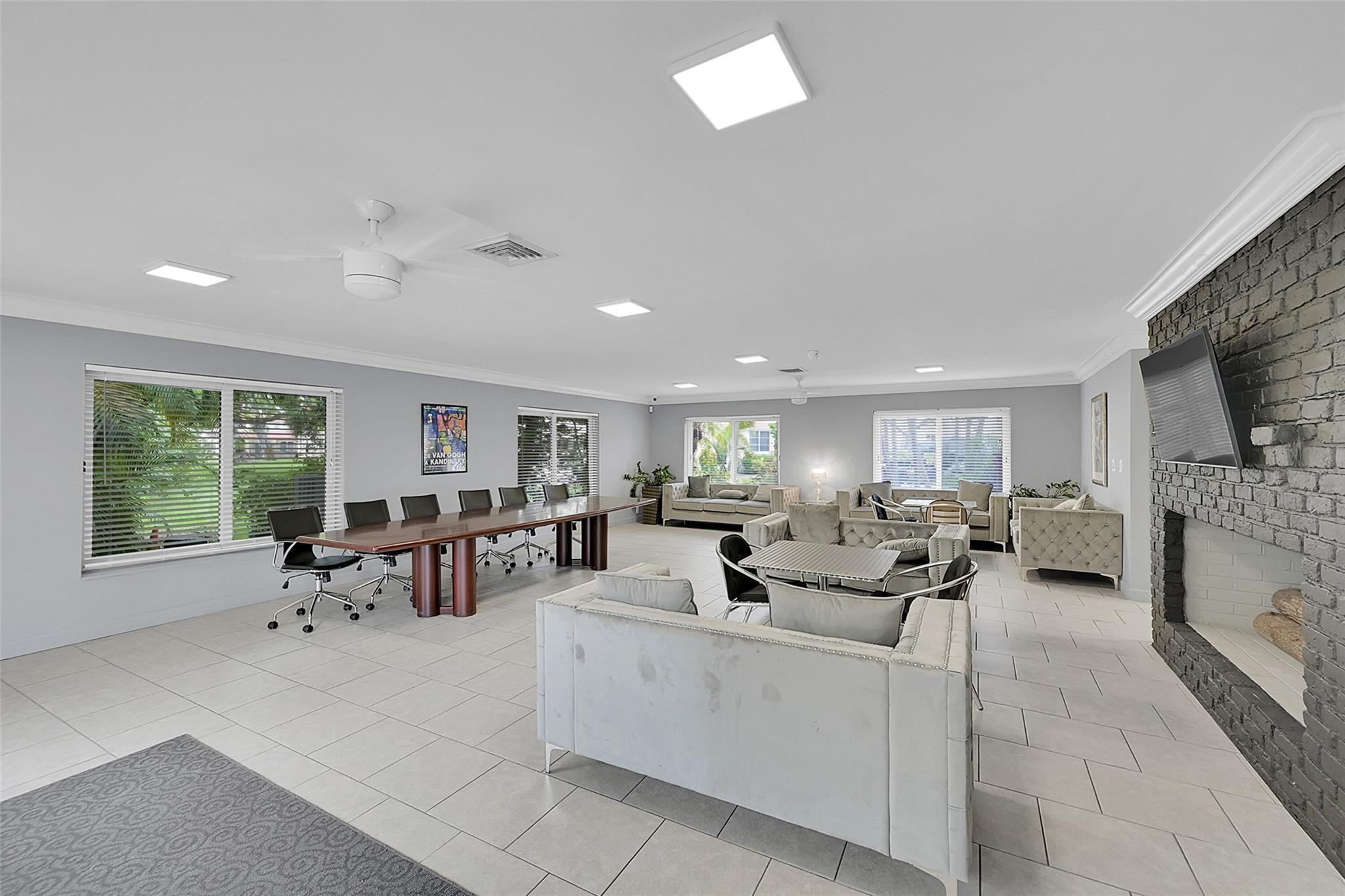1920 NE 1st Terrace 214H