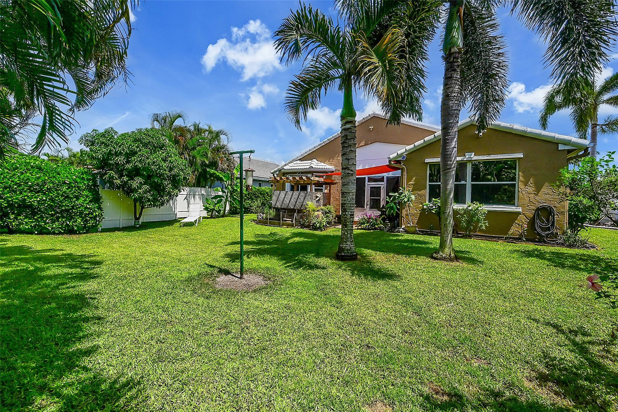 3260 NW 22nd Avenue
