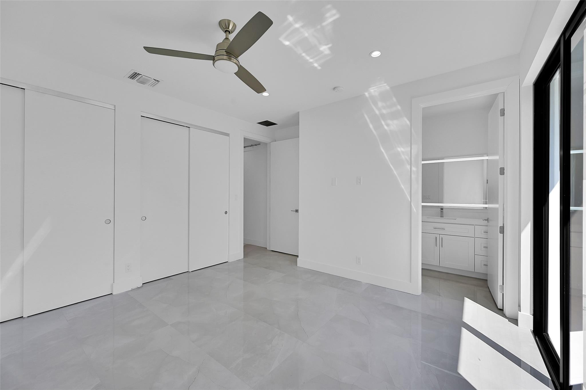 803 NE 16th Terrace