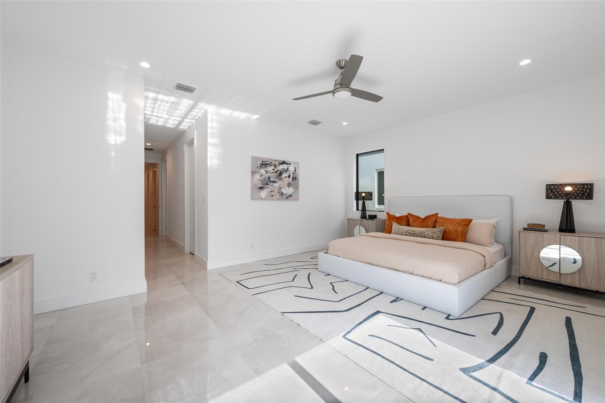 803 NE 16th Terrace