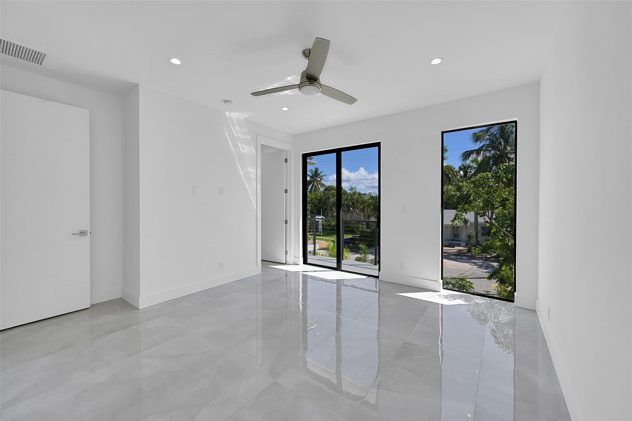 803 NE 16th Terrace