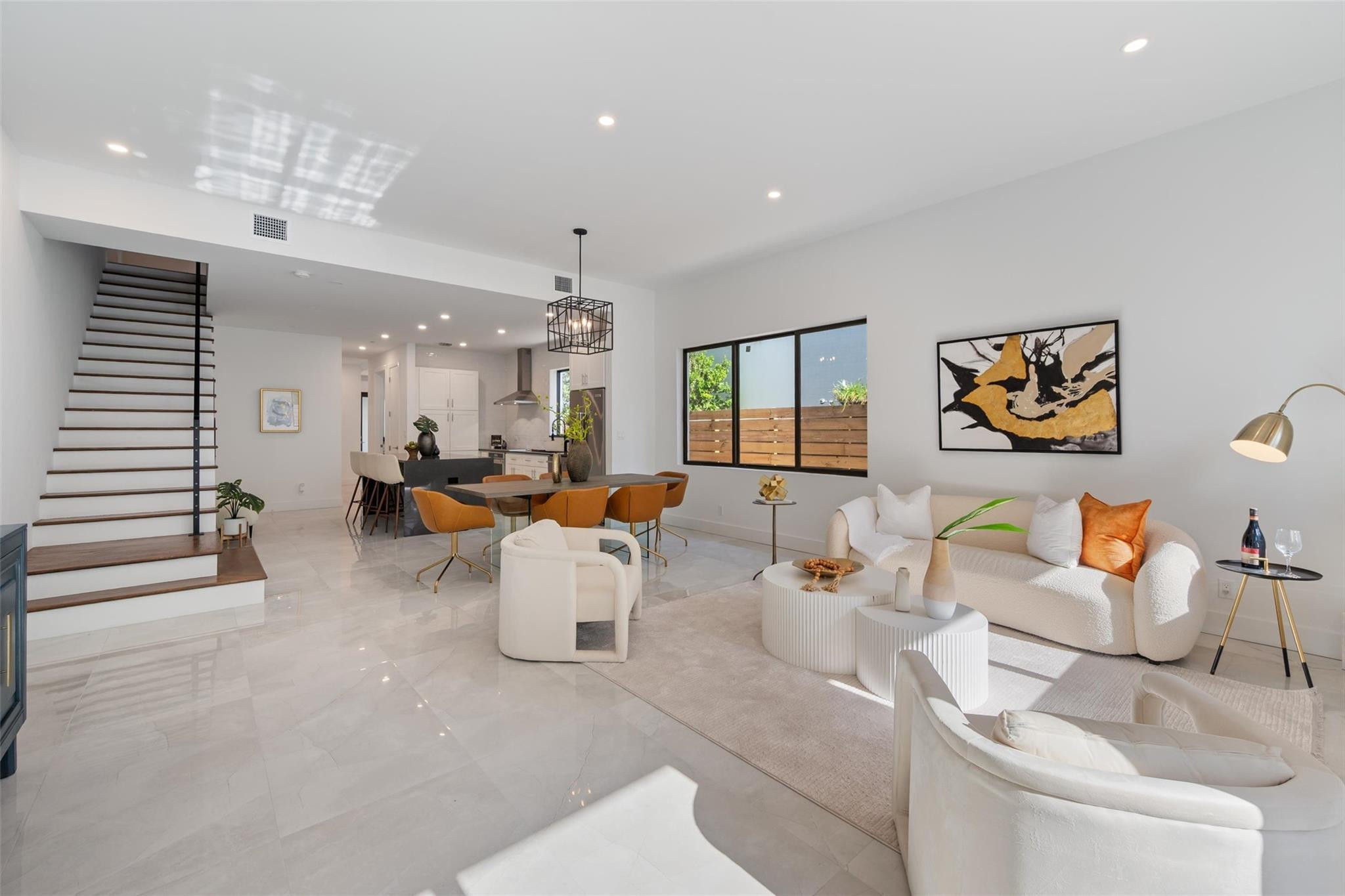 803 NE 16th Terrace