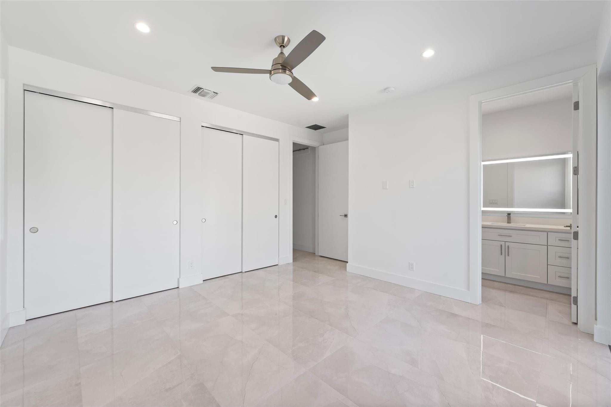 803 NE 16th Terrace
