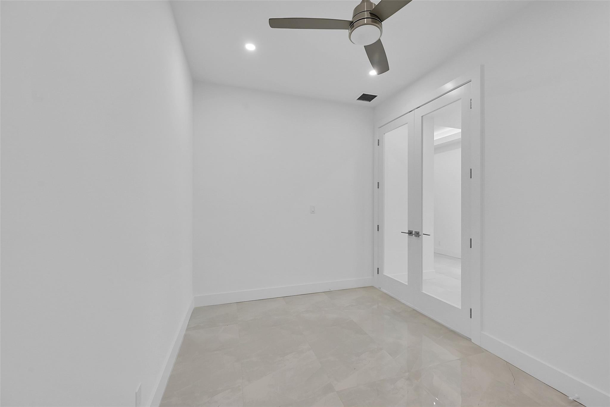 803 NE 16th Terrace