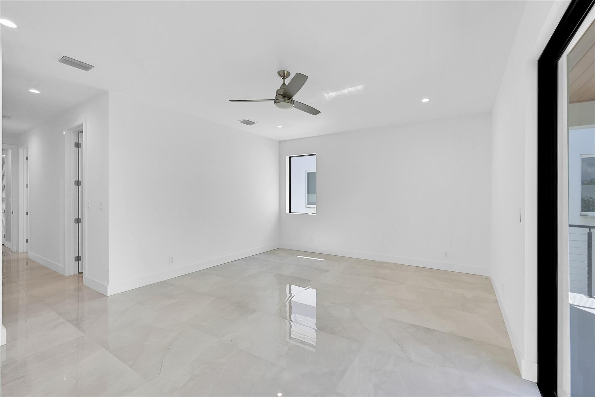 803 NE 16th Terrace