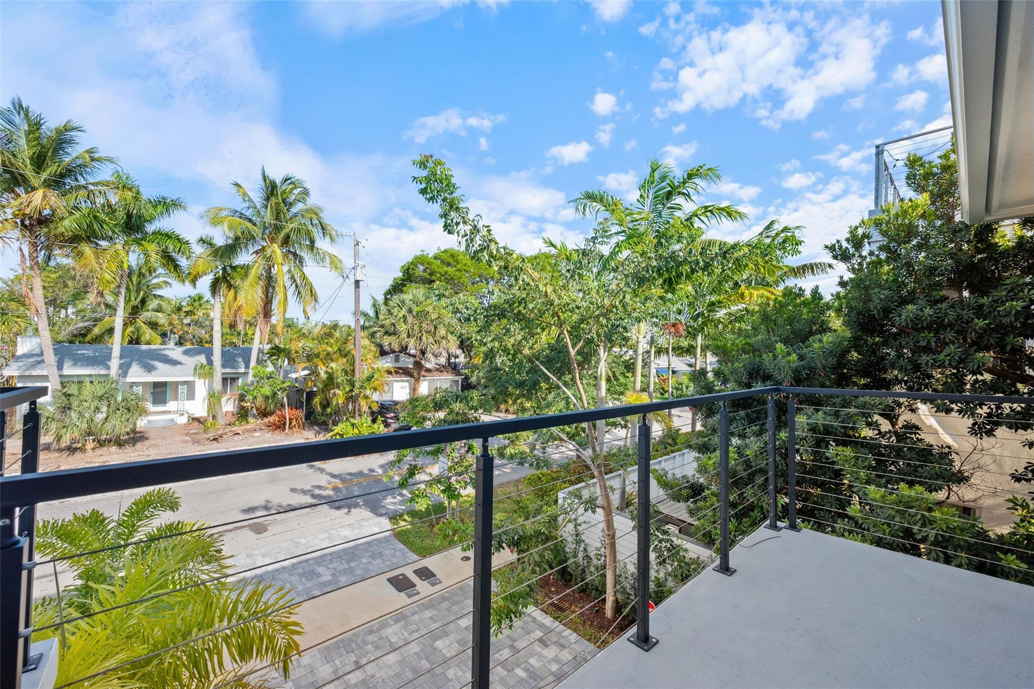 803 NE 16th Terrace