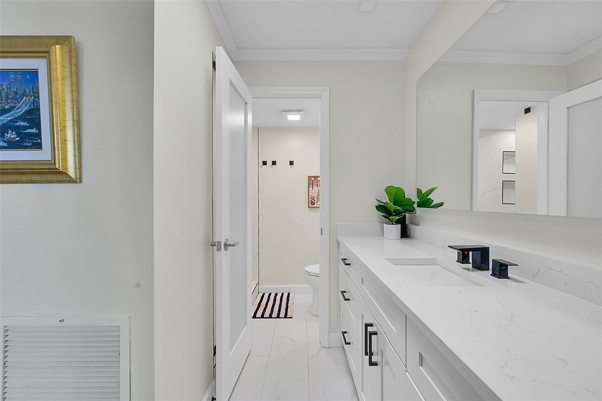 1100 SE 5th Court 63